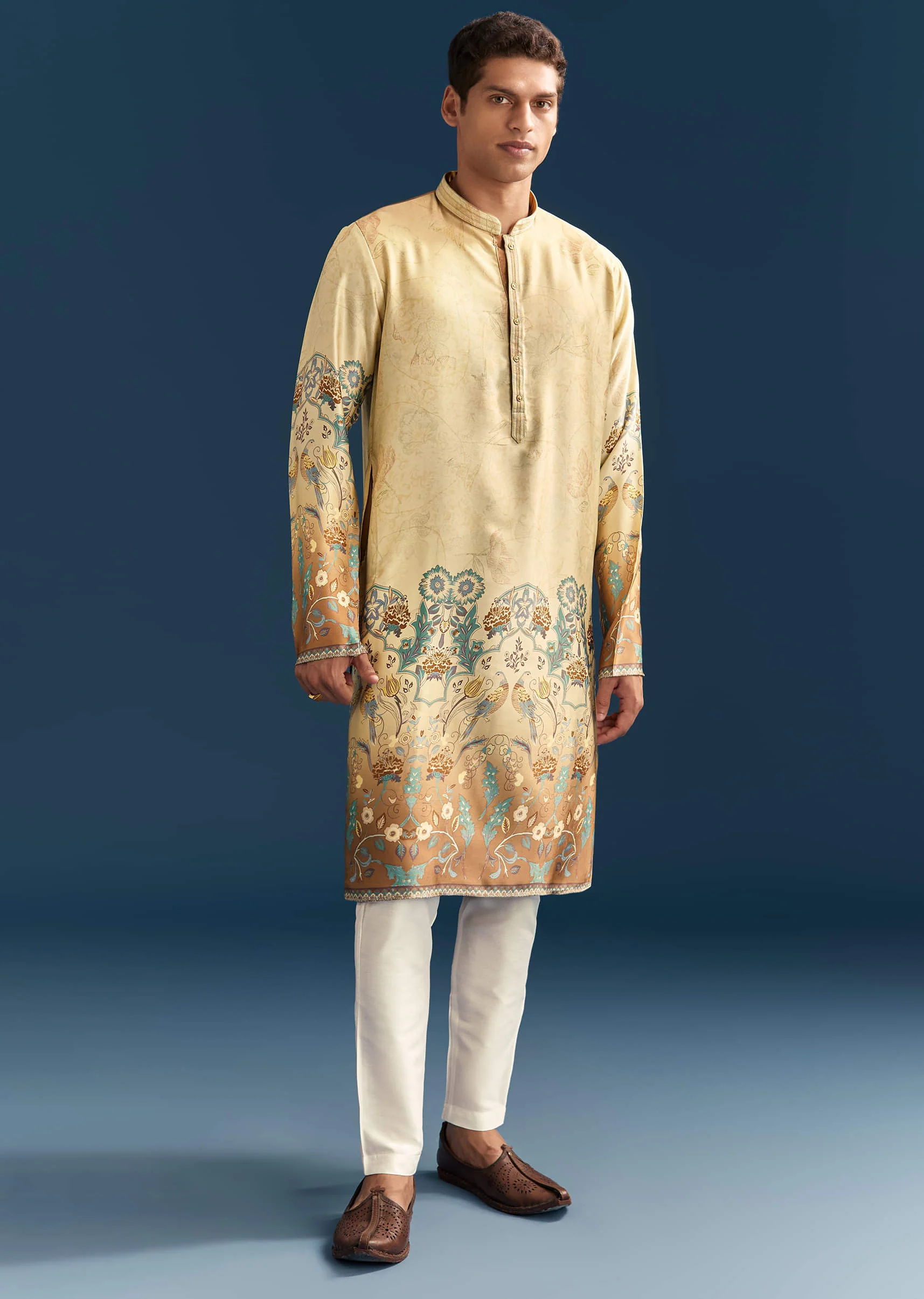 Multicolour Silk Kurta Set For Men With Abstract Print - Image 3