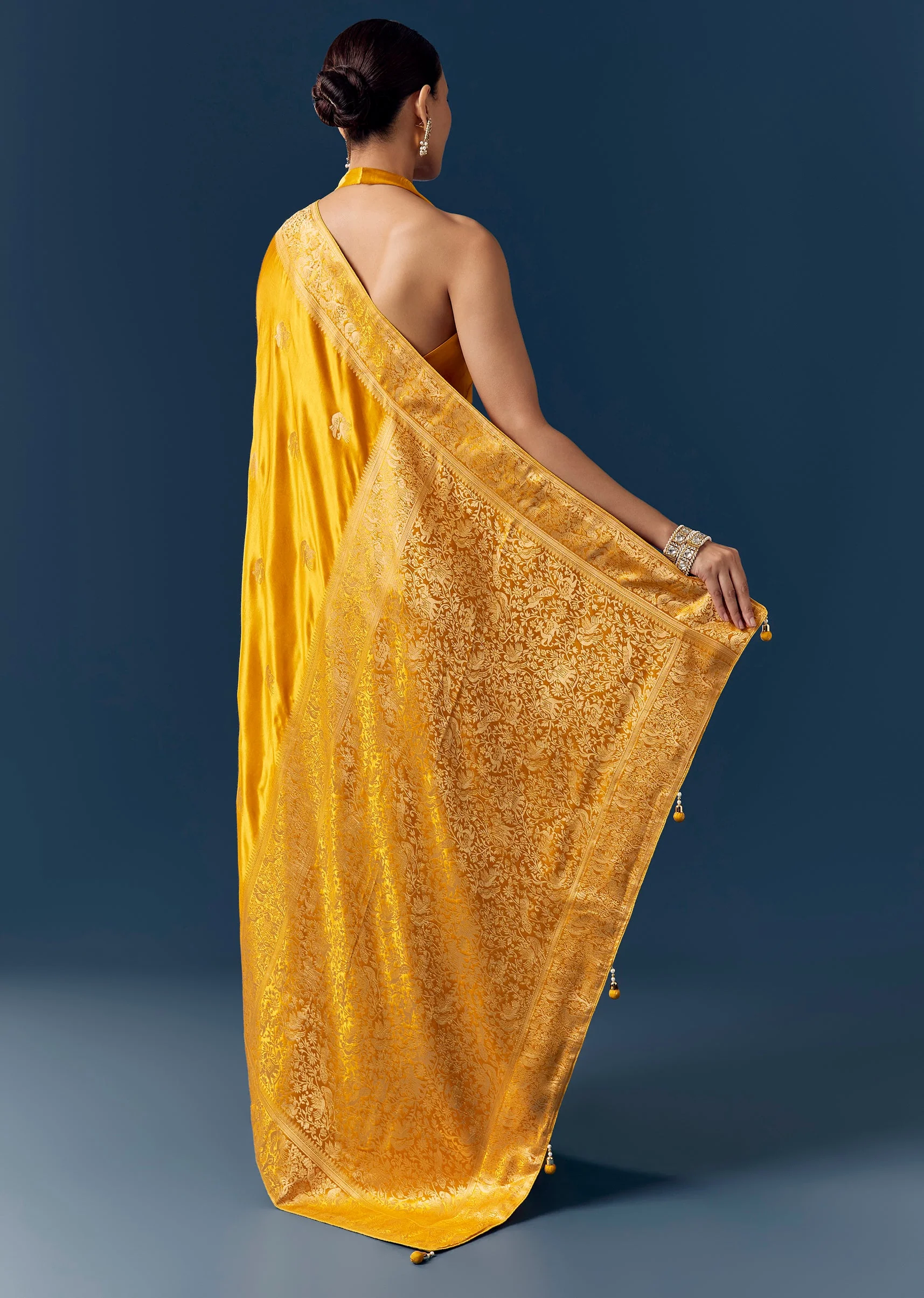 Mustard Satin Silk Saree with Bird Motif Zari Weave - Image 4