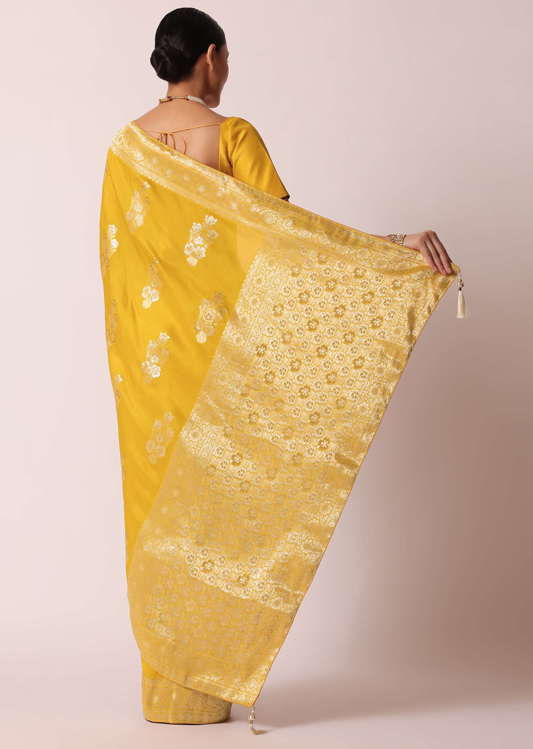 Mustard Yellow Banarasi Silk Saree With Zari Floral Motifs And Unstitched Blouse Piece - Image 6