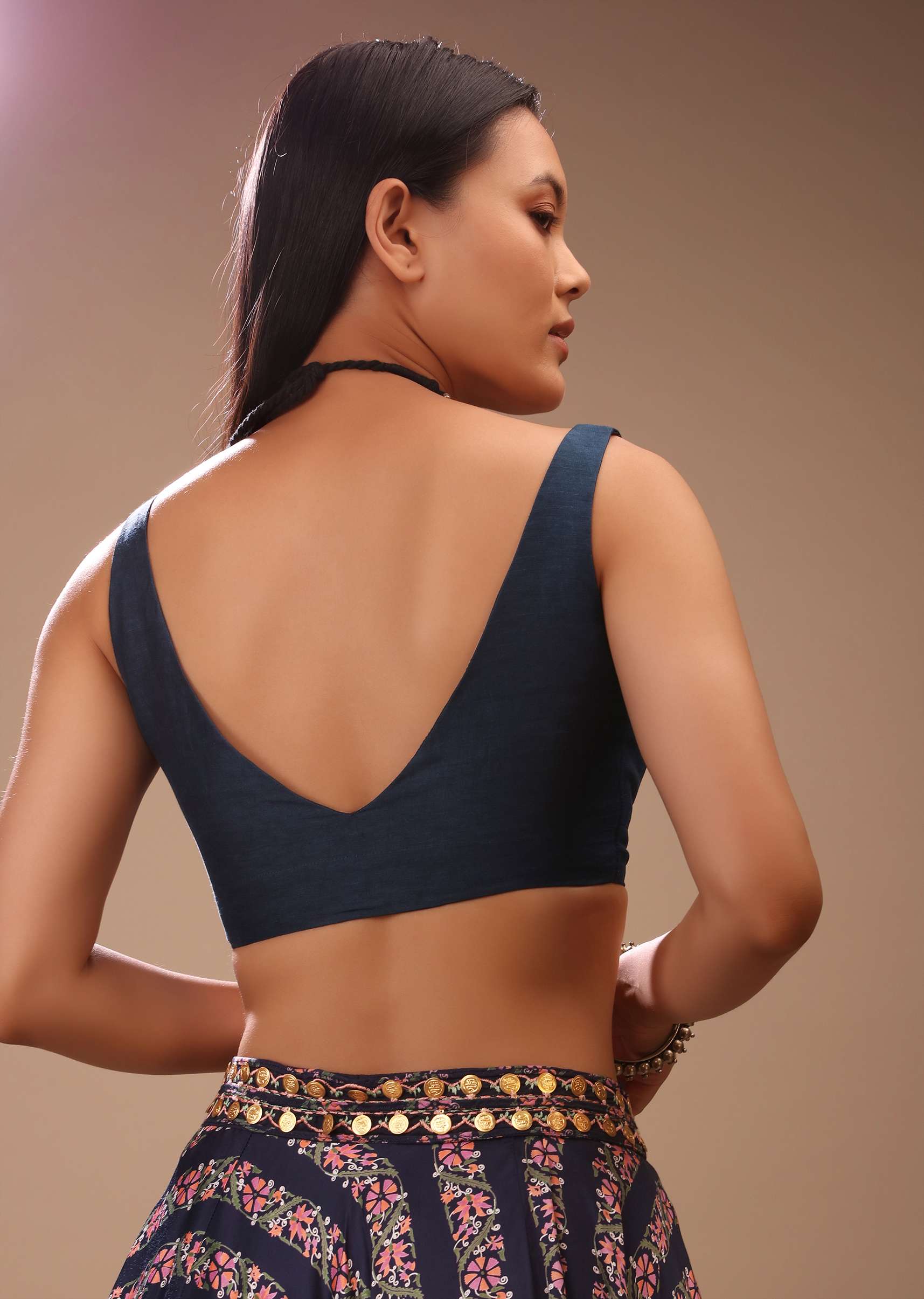 Navy Blue Blouse In Tussar Silk With Plunging Neckline And Side Zip Closure - Image 2