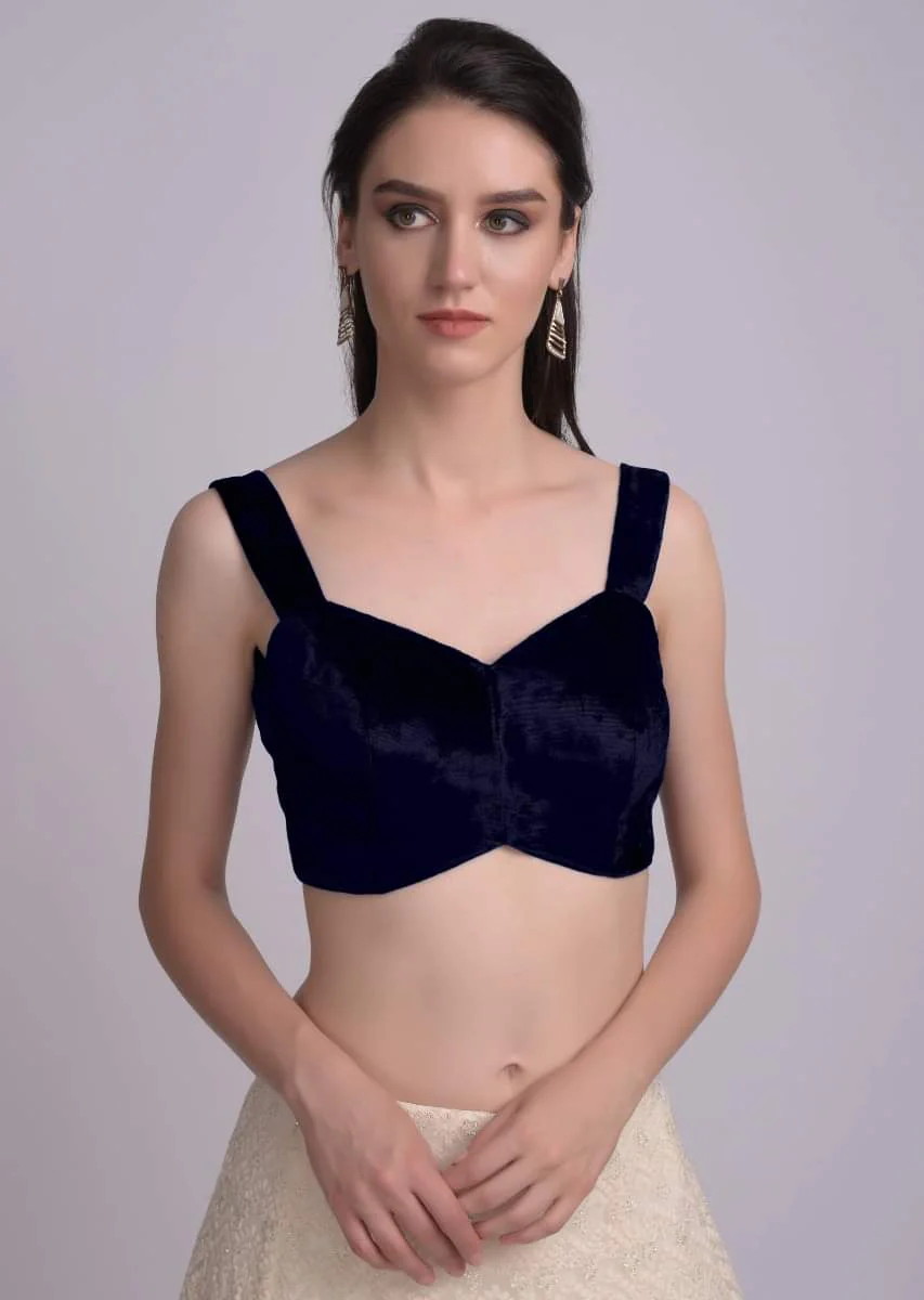 Navy blue Blouse In Velvet With Sweetheart Neckline And Curved Hem - Image 5