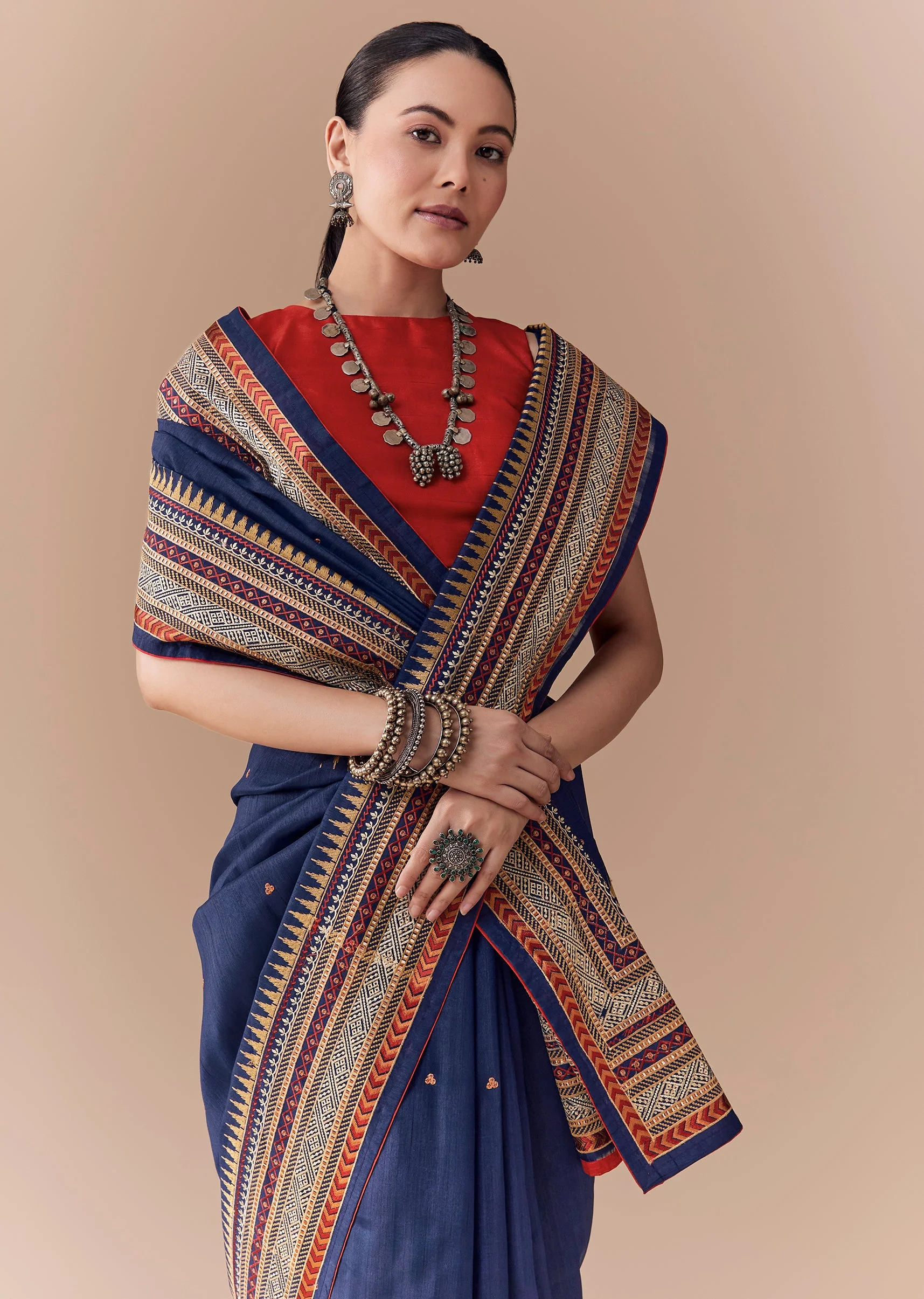 Navy Blue Cotton Linen Woven Saree with Blouse Fabric - Image 5