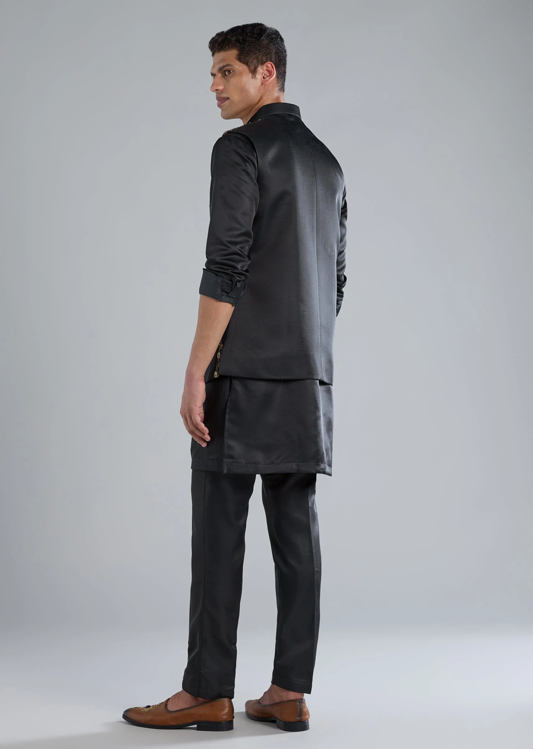 Navy Blue Kurta Jacket Set With Zardosi Resham And Cut Dana Detailing - Image 5
