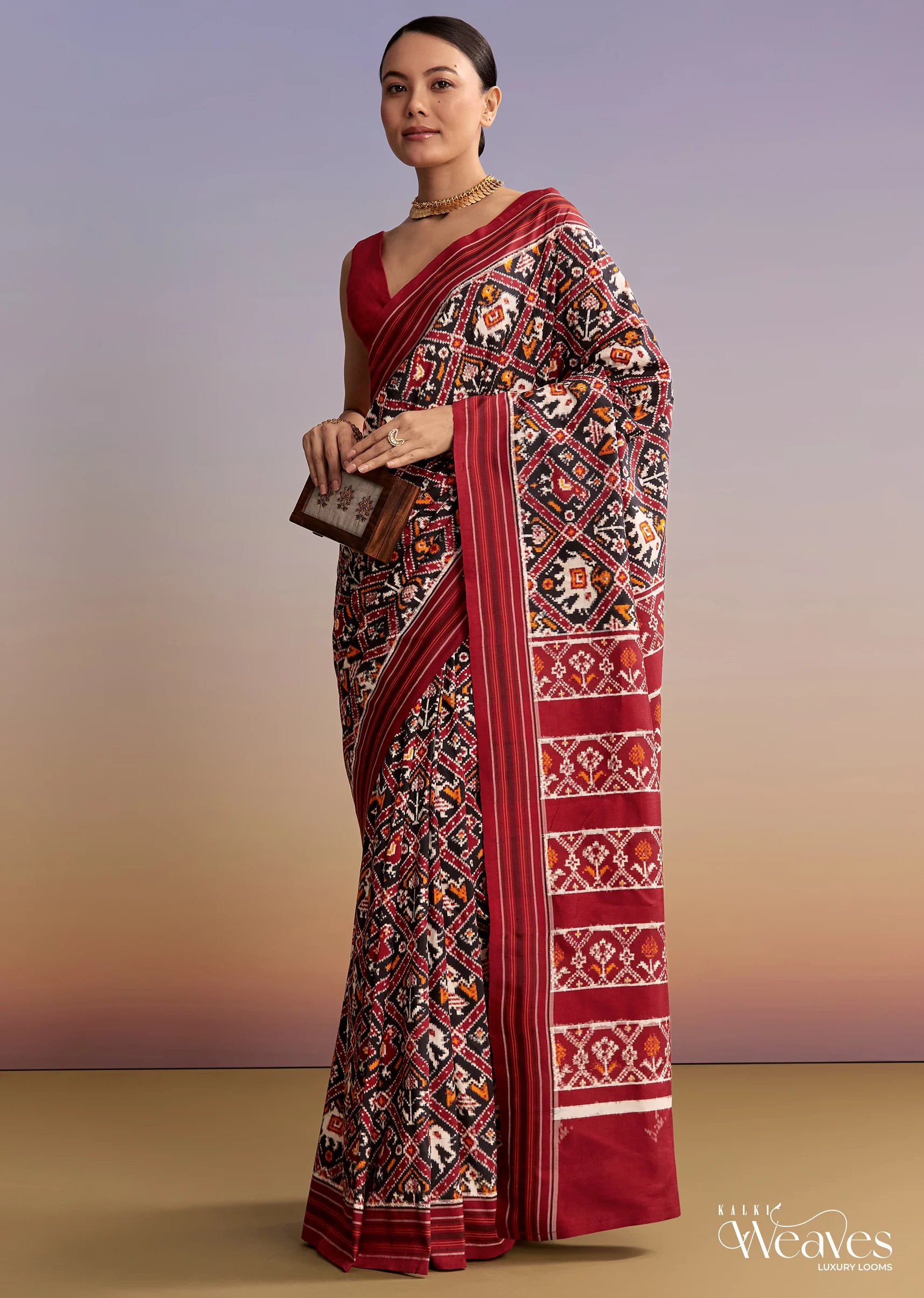 Navy Blue Silk Single Ikkat Handwoven Patola Saree With Animal Motifs
