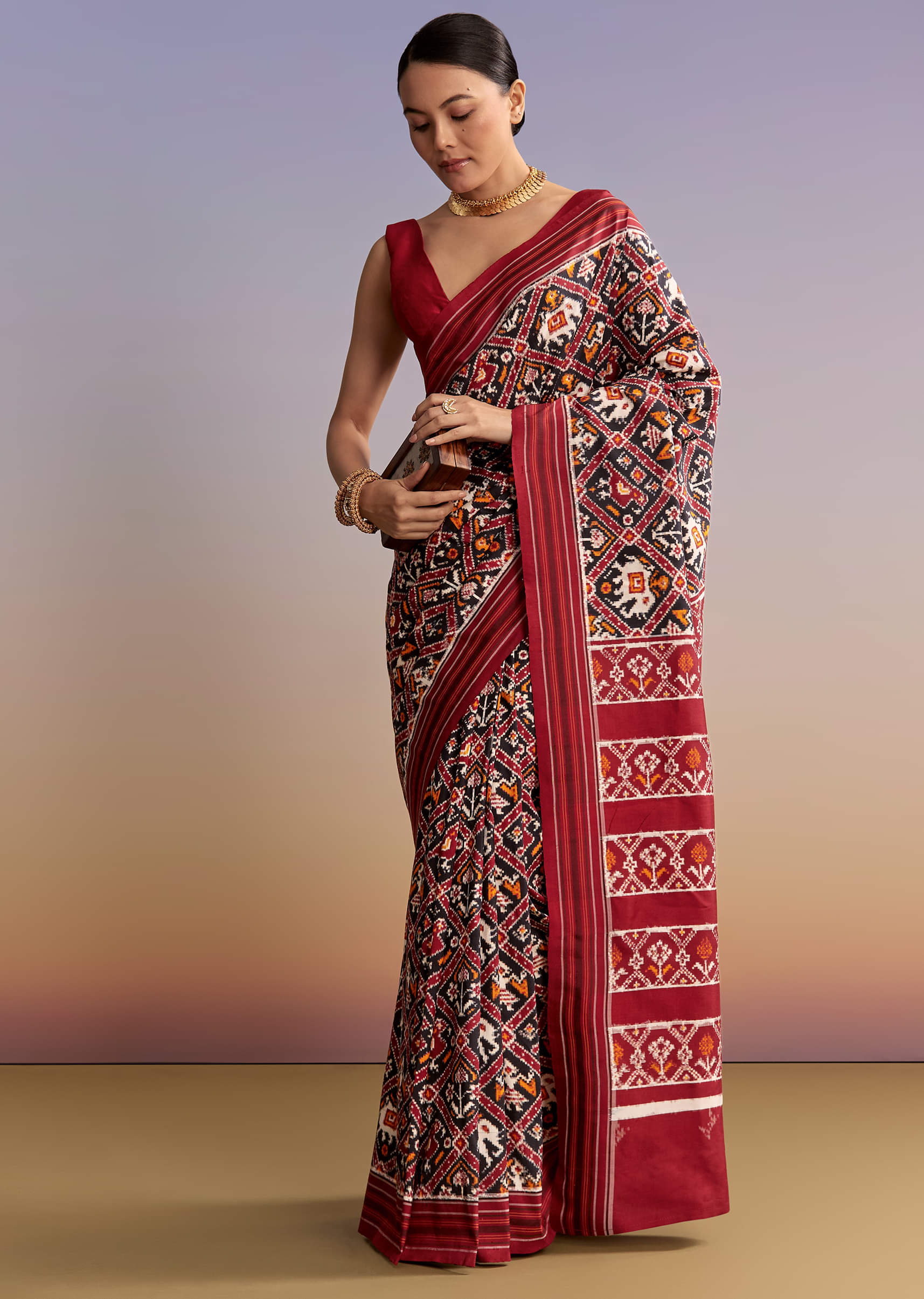 Navy Blue Silk Single Ikkat Handwoven Patola Saree With Animal Motifs - Image 3