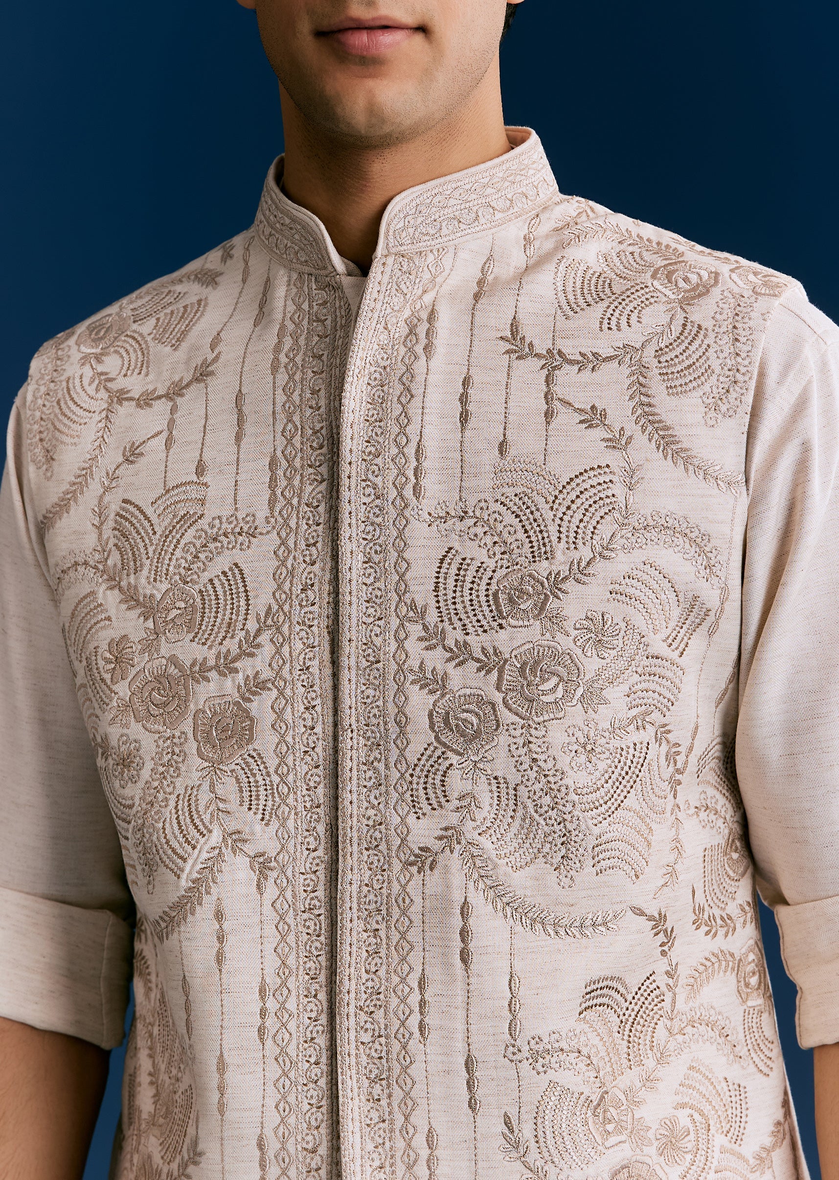 Off White Cotton Kurta Jacket Set With Embroidery - Image 3