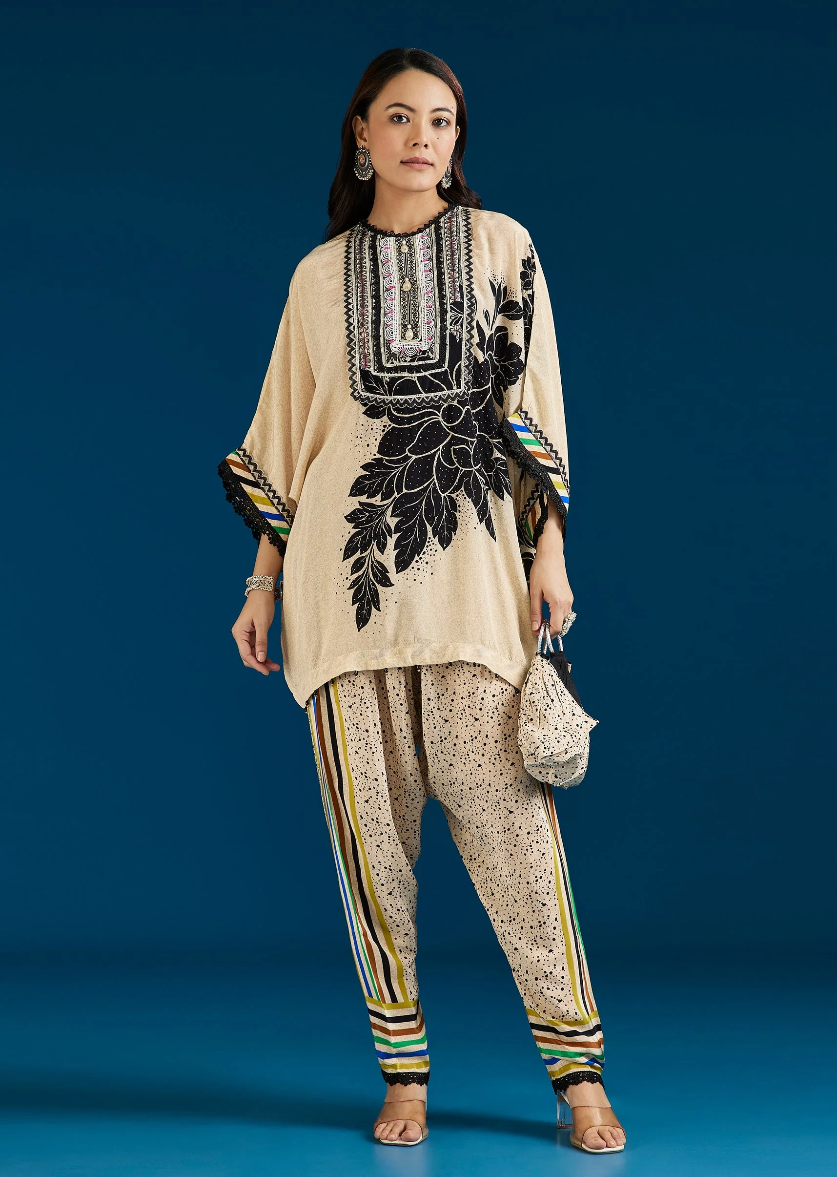 Off White Floral Printed Coord Set With Farshi Pant And Potli Bag