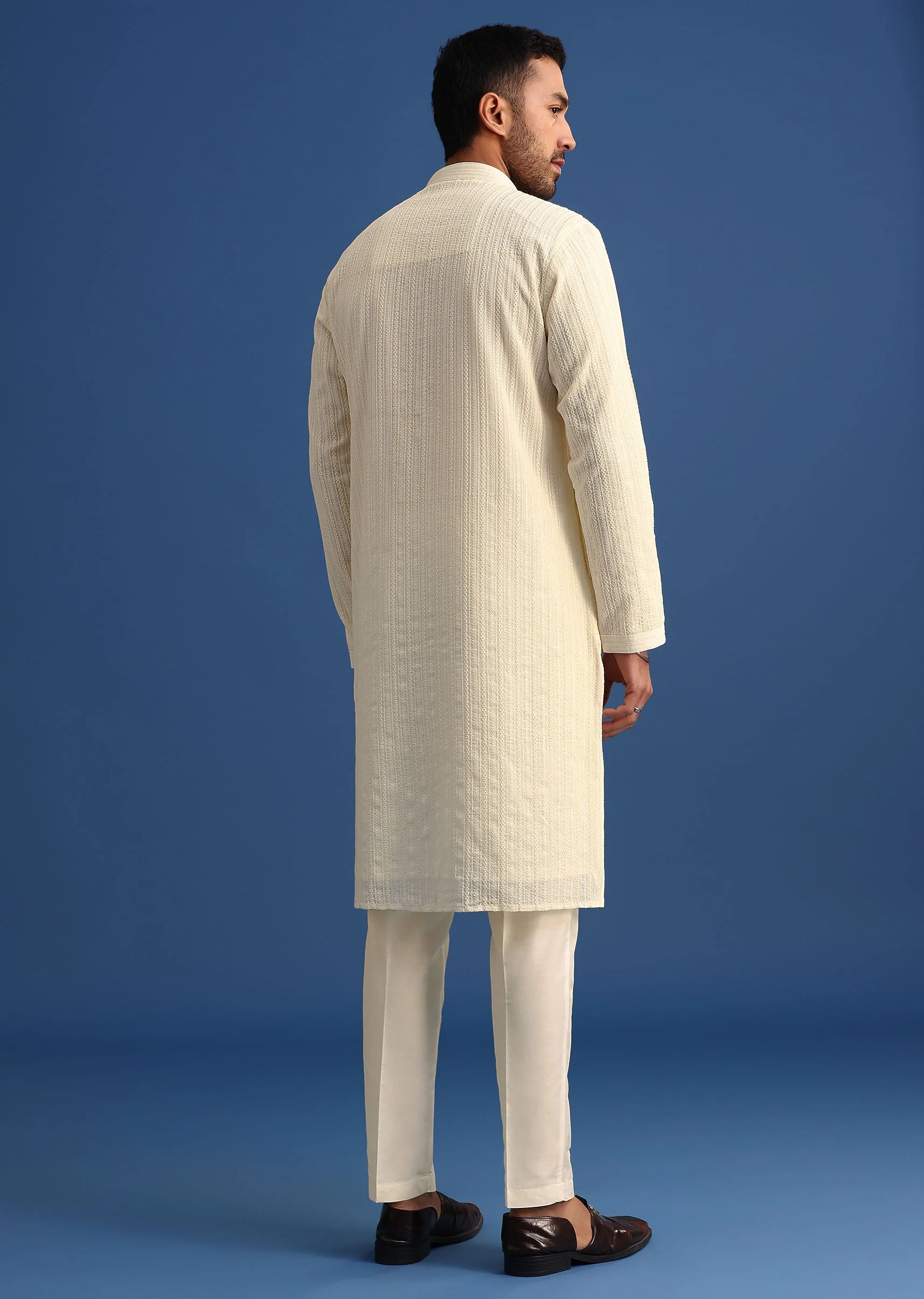 Off White Georgette Embroidered Kurta Set - Image 5