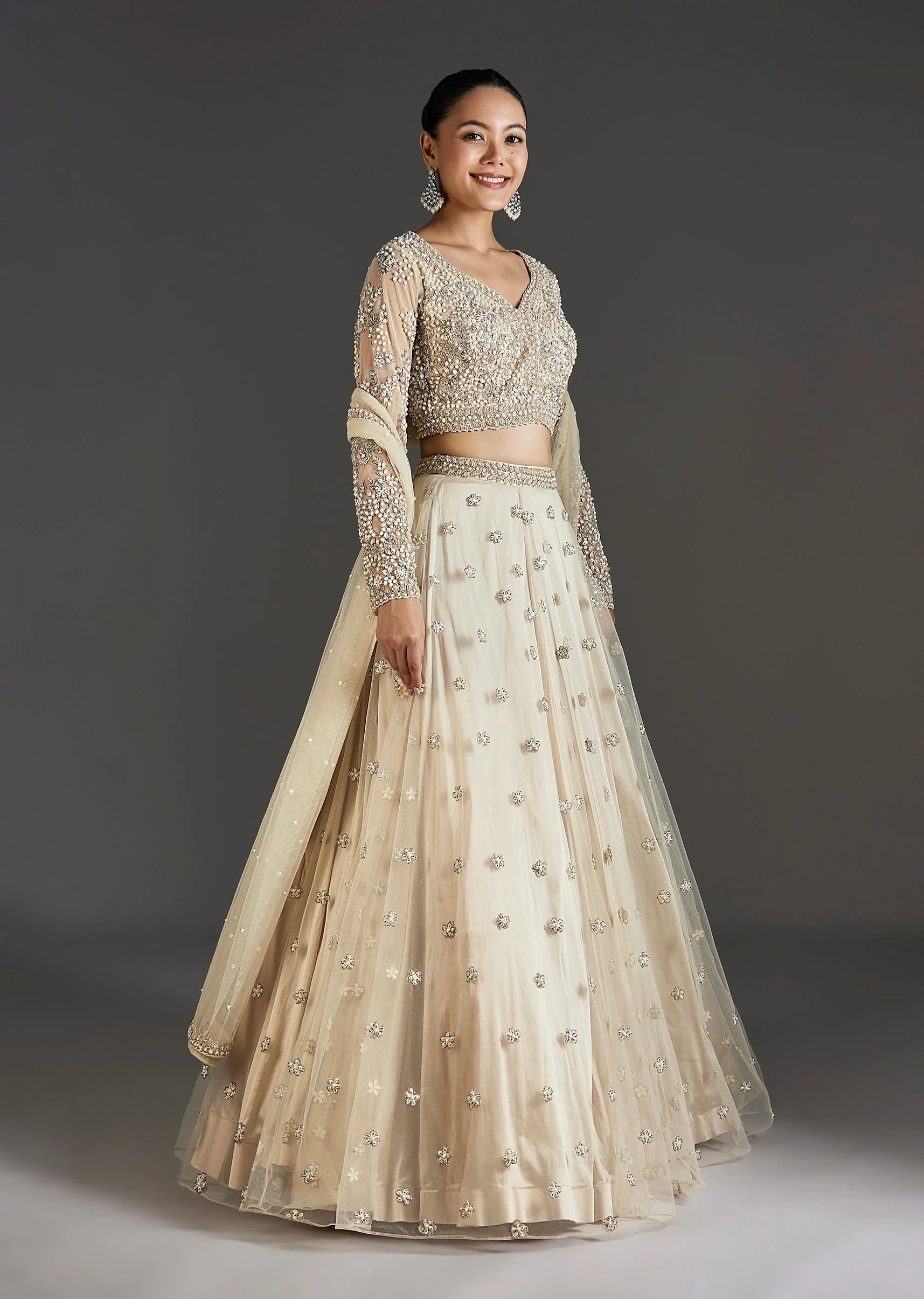 Off White Glamour With Modern Sparkle - Image 4