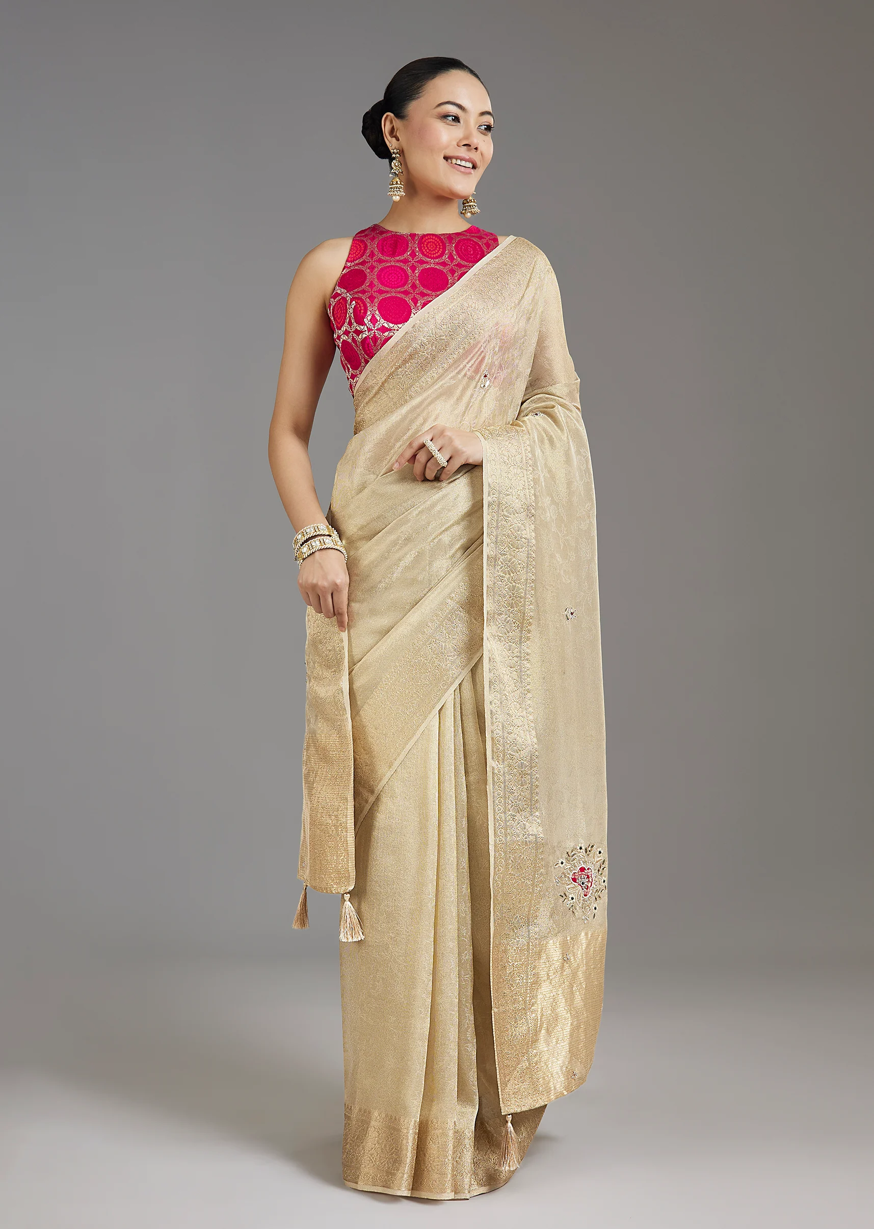 Off White Gold Zari Tissue Saree - Image 3