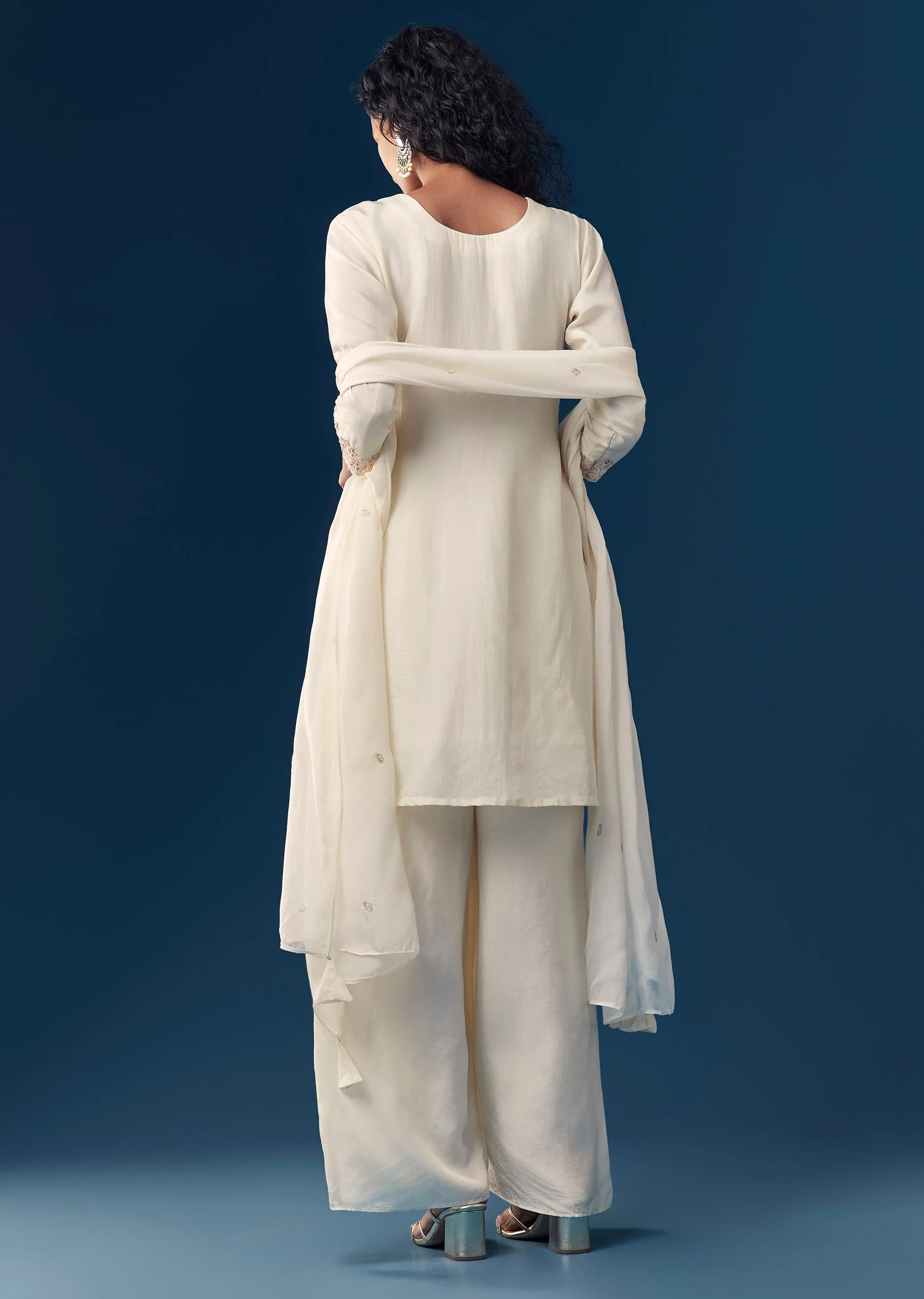 Off White Gota Work Silk Kurta Set - Image 5