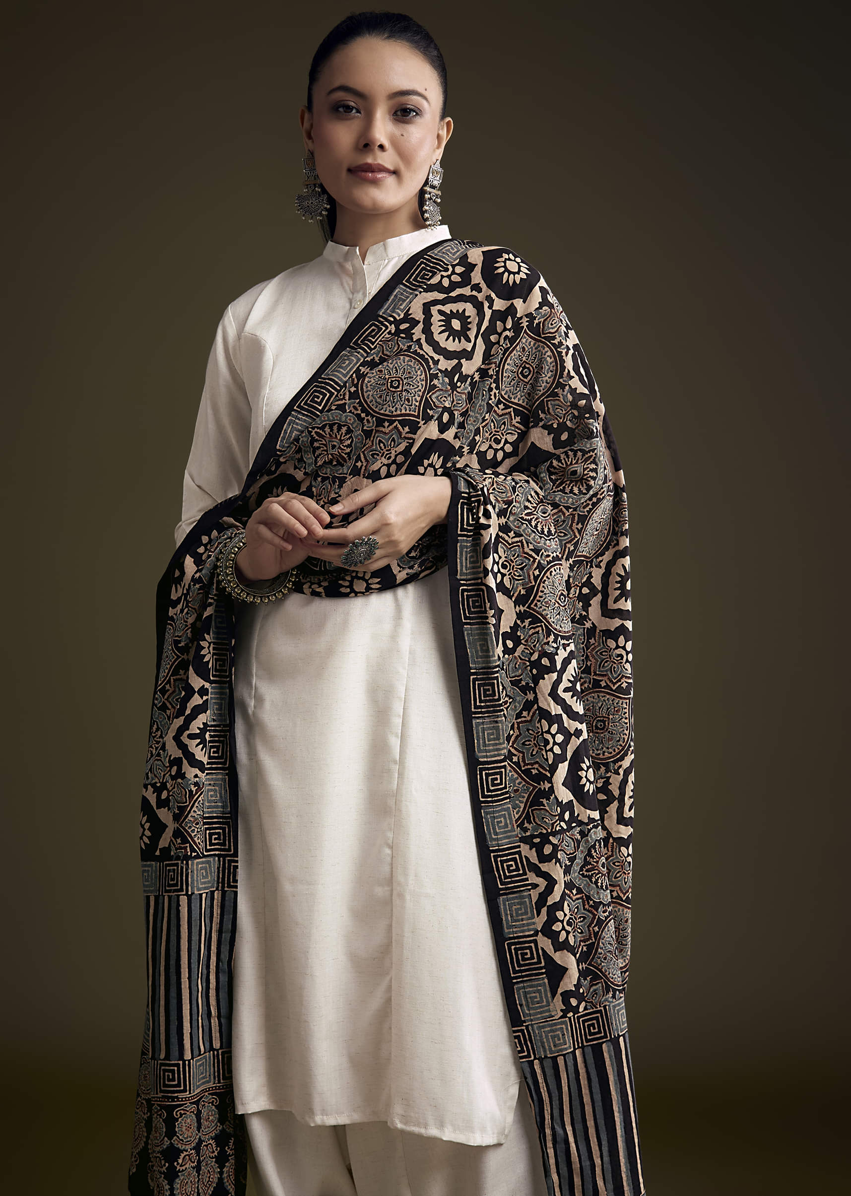 Off White Khadi Dhoti Suit With Black Hand Dyed Ajrakh Dupatta - Image 4