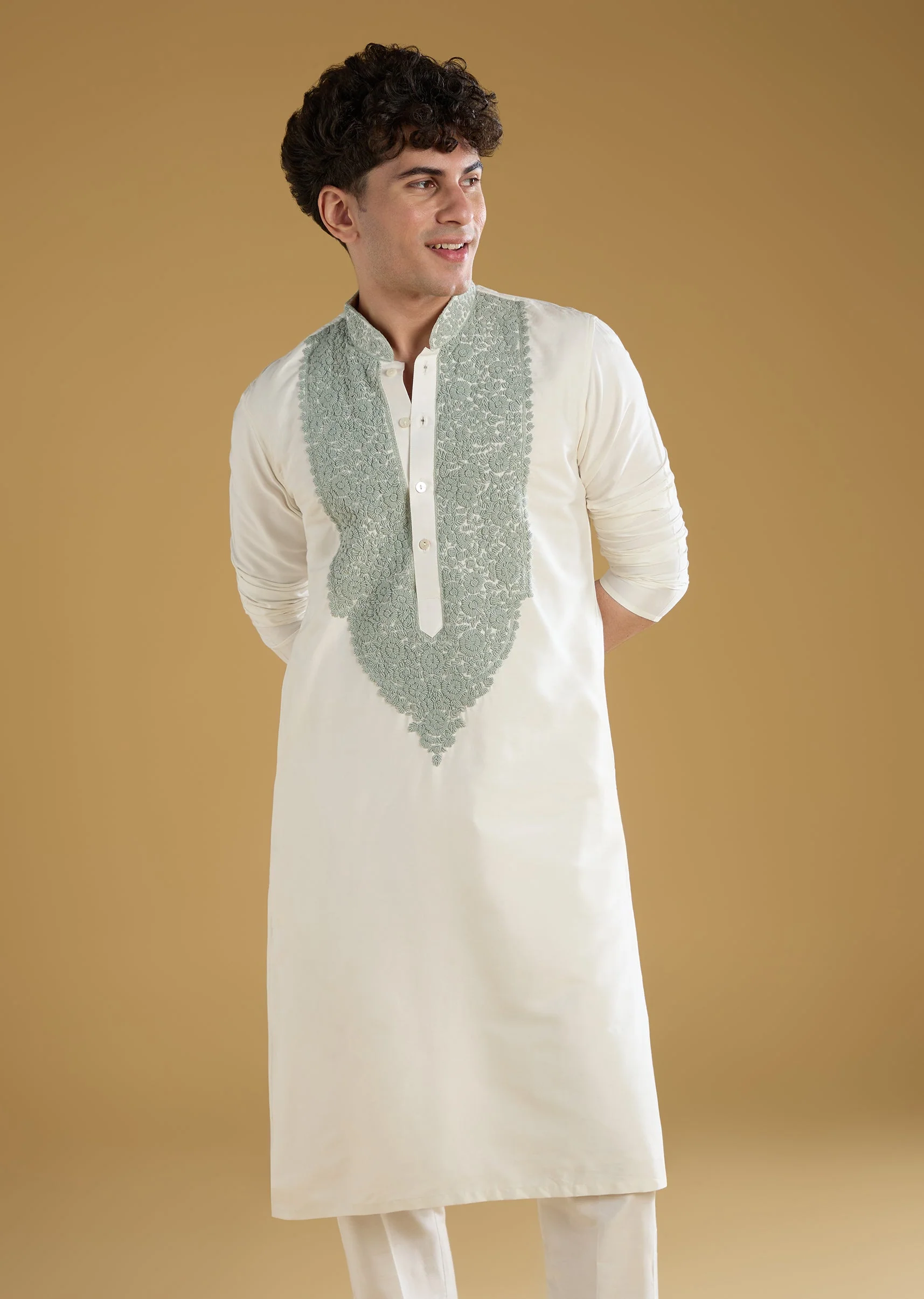 Off White Mens Kurta Set With Thread Work - Image 4