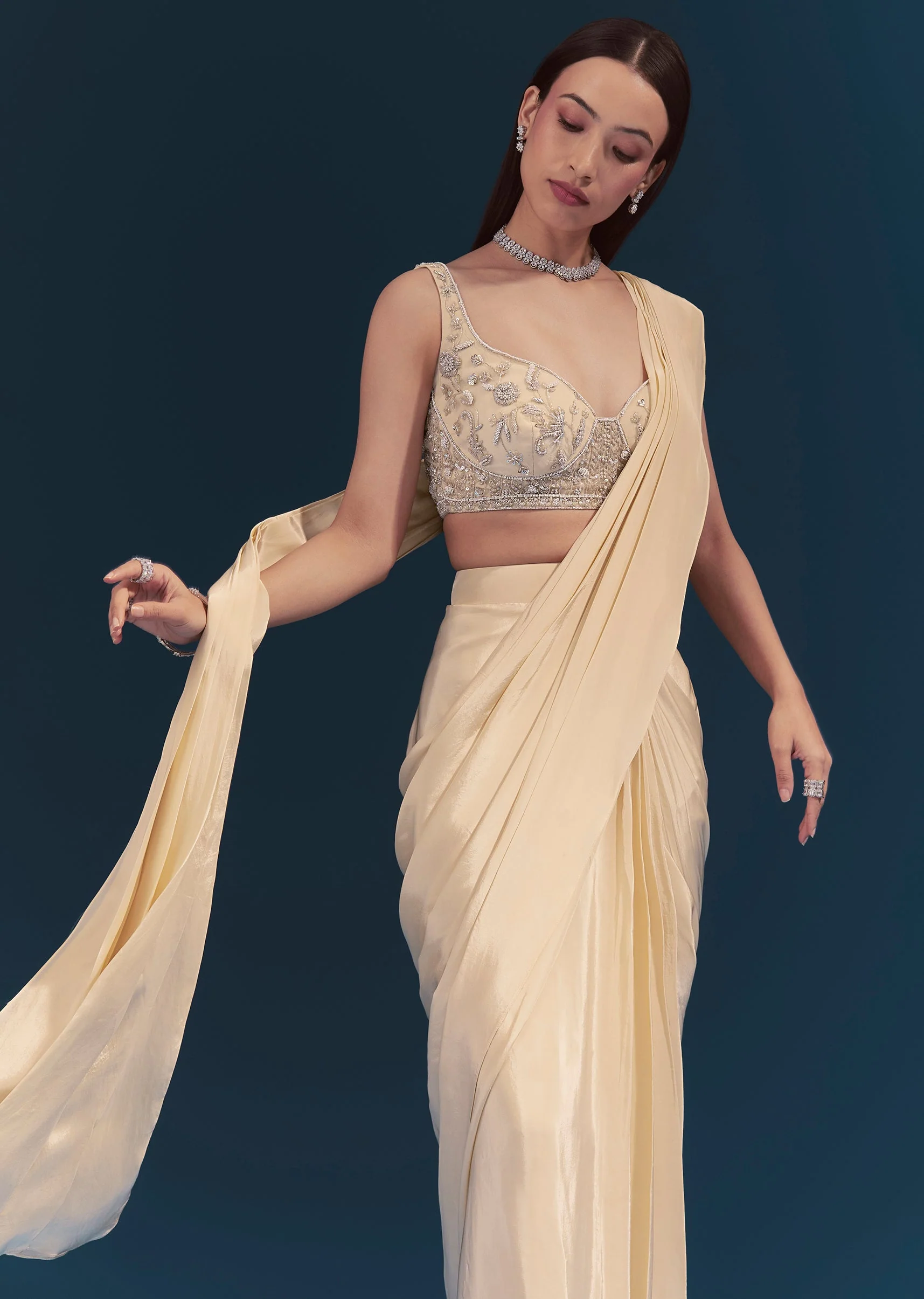 Off White Ready Pleated Saree Set - Image 5