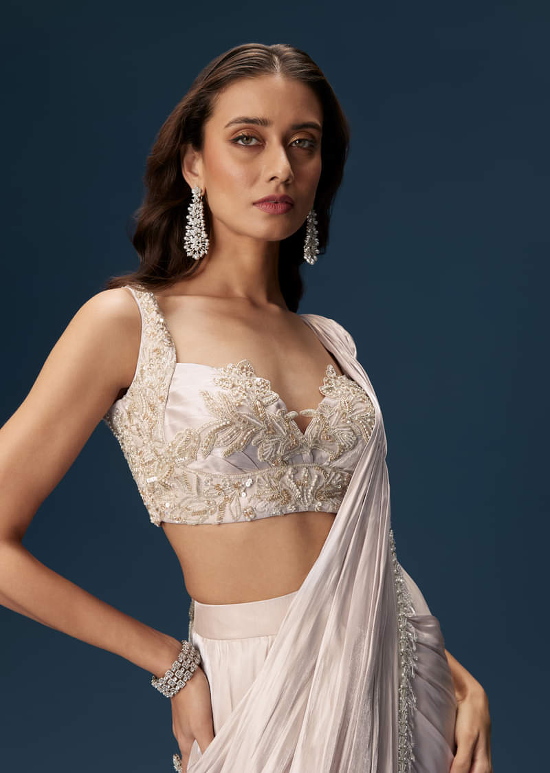 Off White Saree With Embroidered Blouse - Image 3