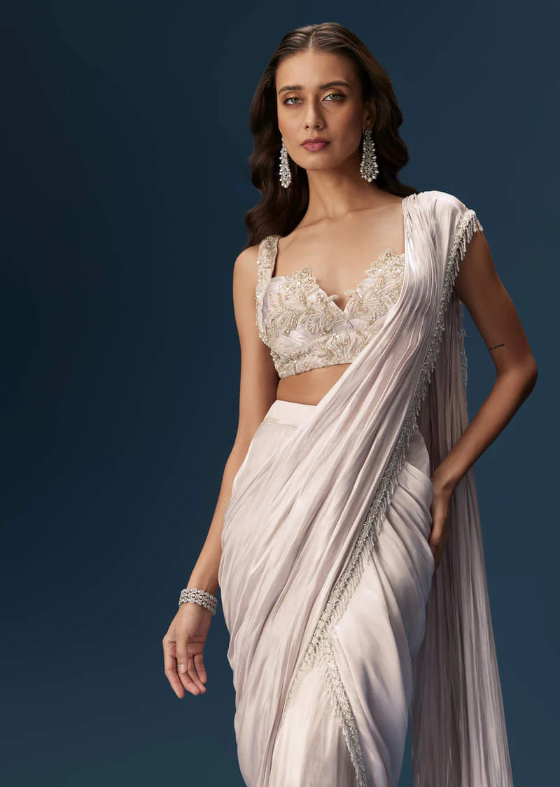 Off White Saree With Embroidered Blouse - Image 5