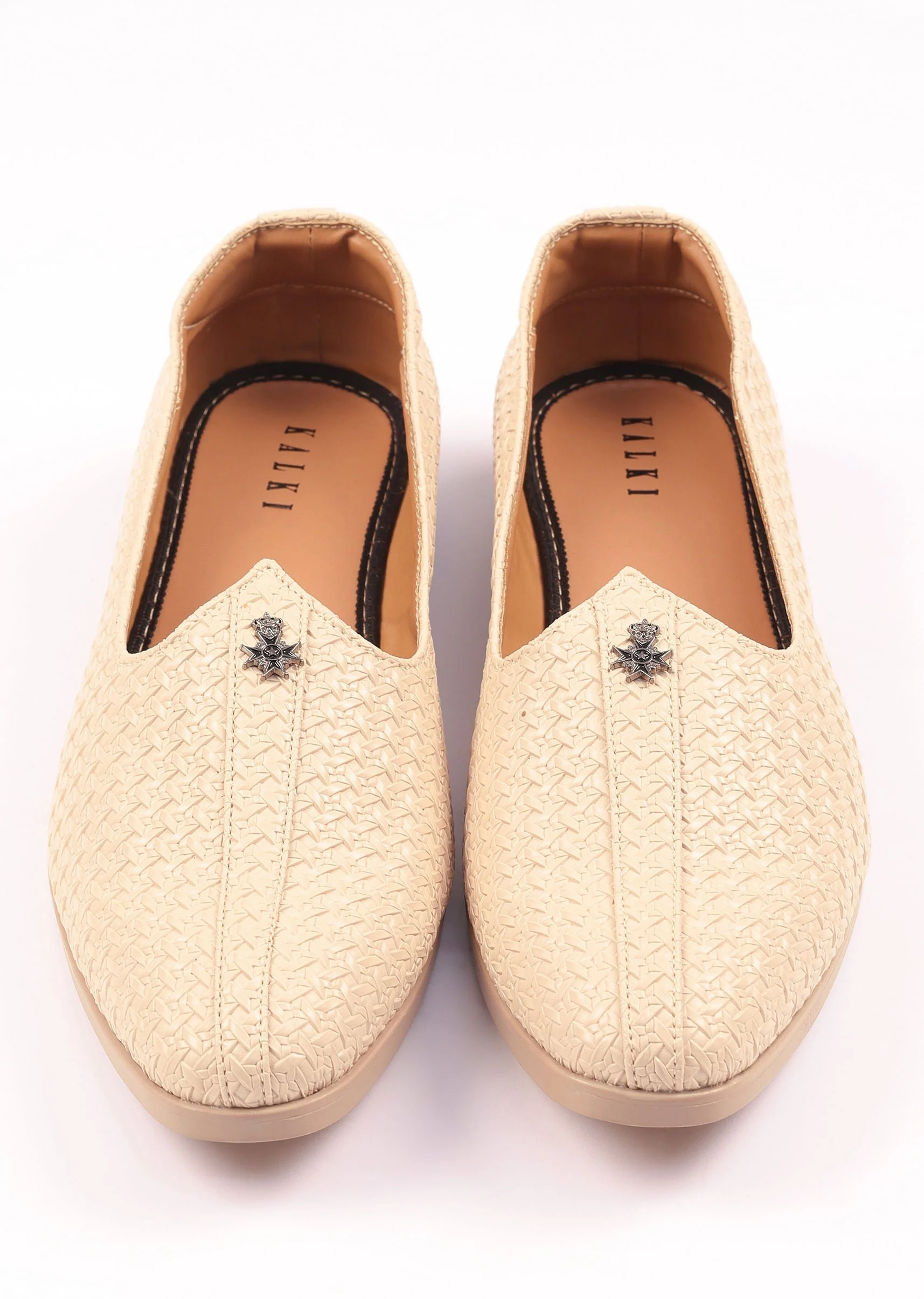 Off White Self Work Textured Juttis - Image 4
