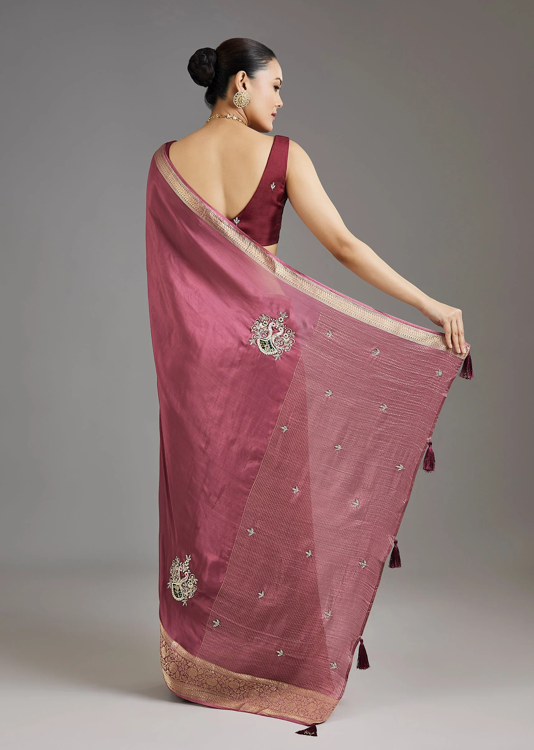 Onion Pink Crepe Saree - Image 4