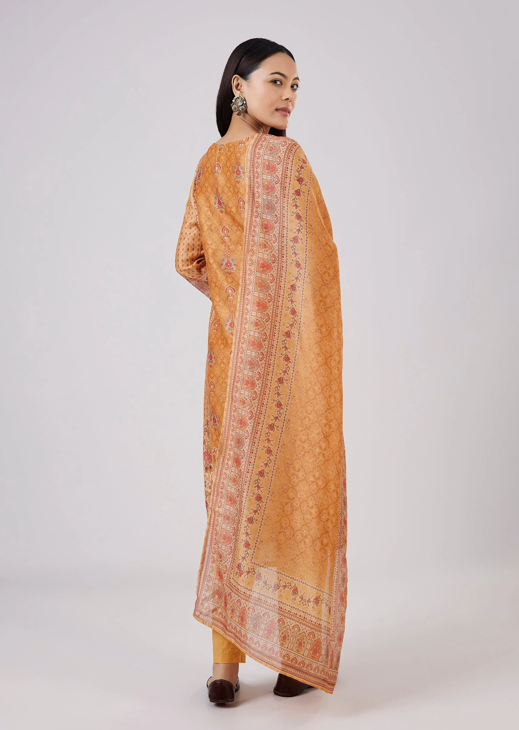 Orange Chanderi Kurta Set With Sequins Work - Image 5