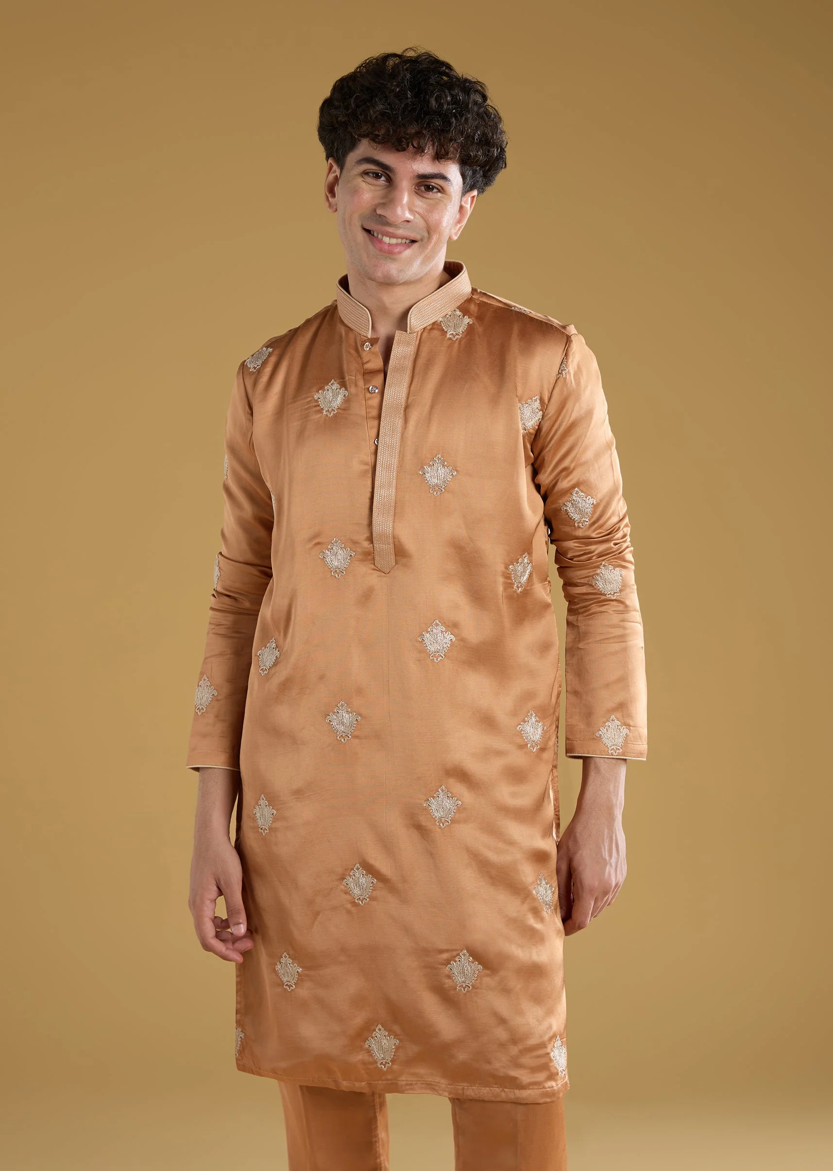 Orange Mens Kurta Set With Thread Motif Detail - Image 4