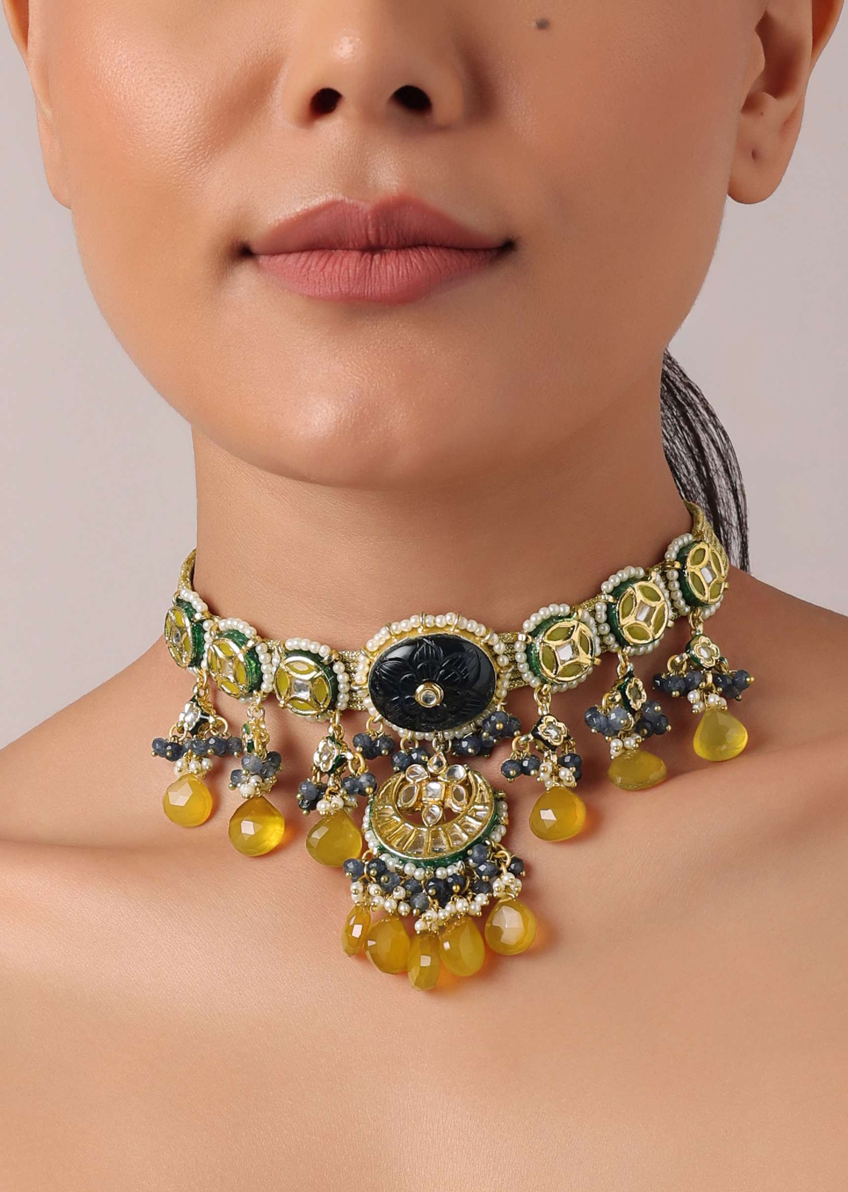Orange Pendant Choker Set With Navy Blue Kundan Polki Studded Motif - Image 2