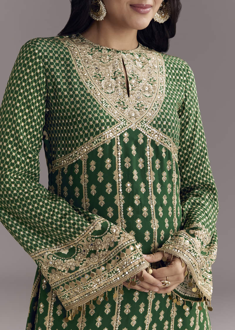 Parrot Green Printed Crepe Dhoti Set With Keyhole Neck - Image 2