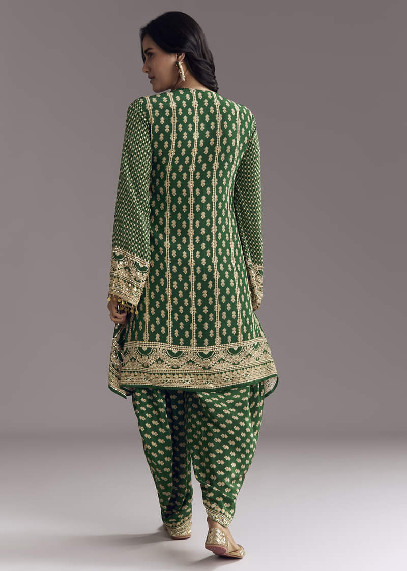 Parrot Green Printed Crepe Dhoti Set With Keyhole Neck - Image 5