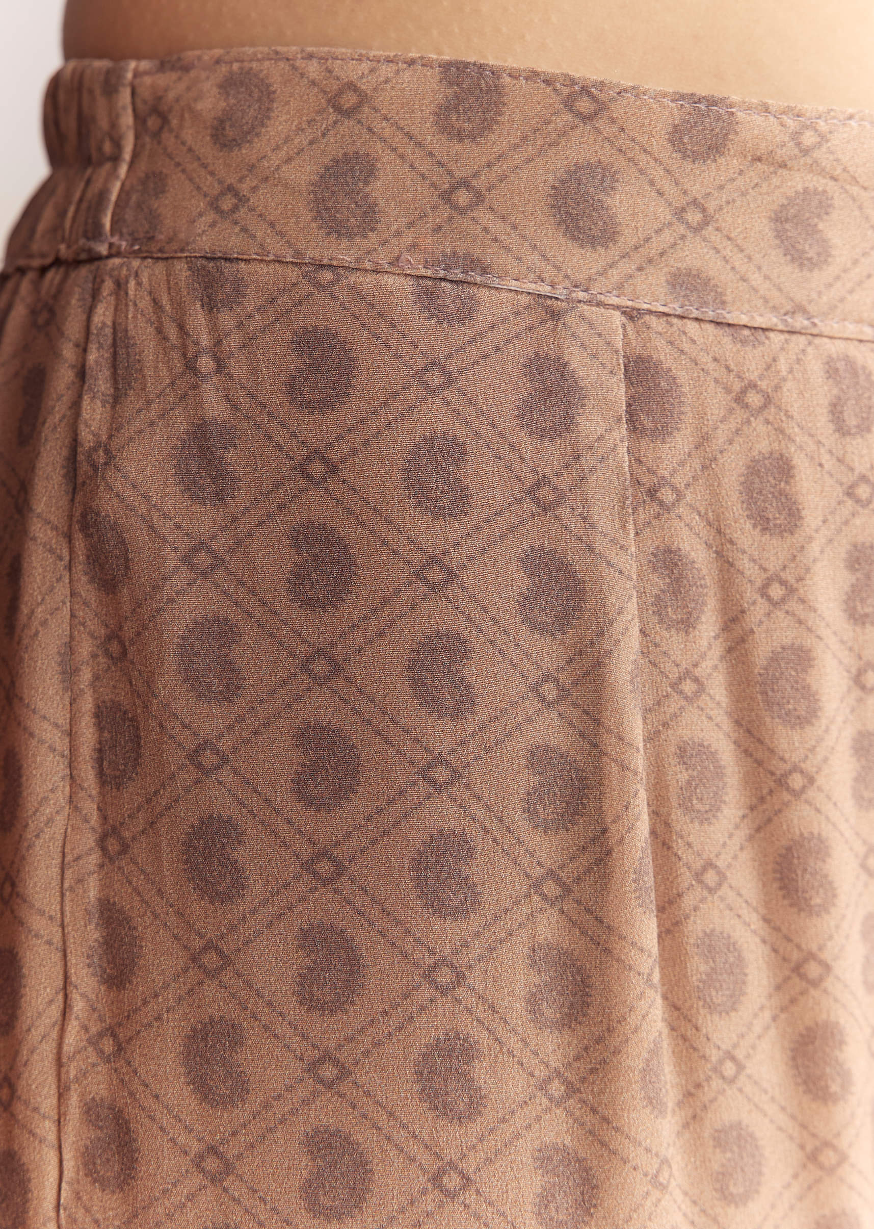 Peach Crepe Sharara Suit With Paisley Print And Zari Work - Image 6