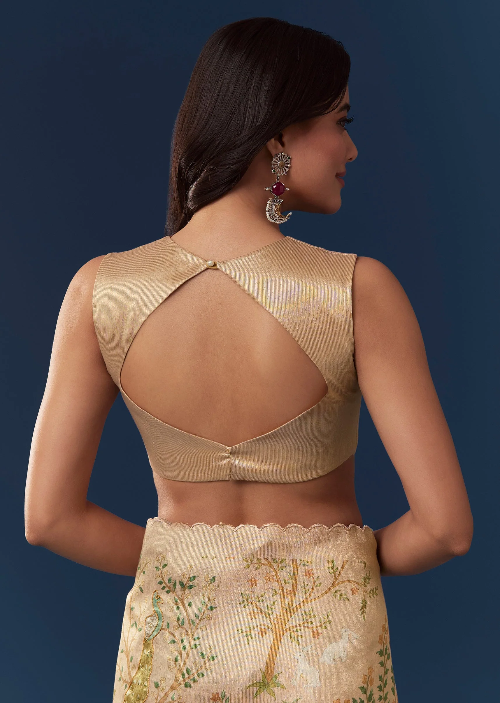 Peach Gold Tussar Saree With Scallop Border And Thread Work Motifs - Image 8