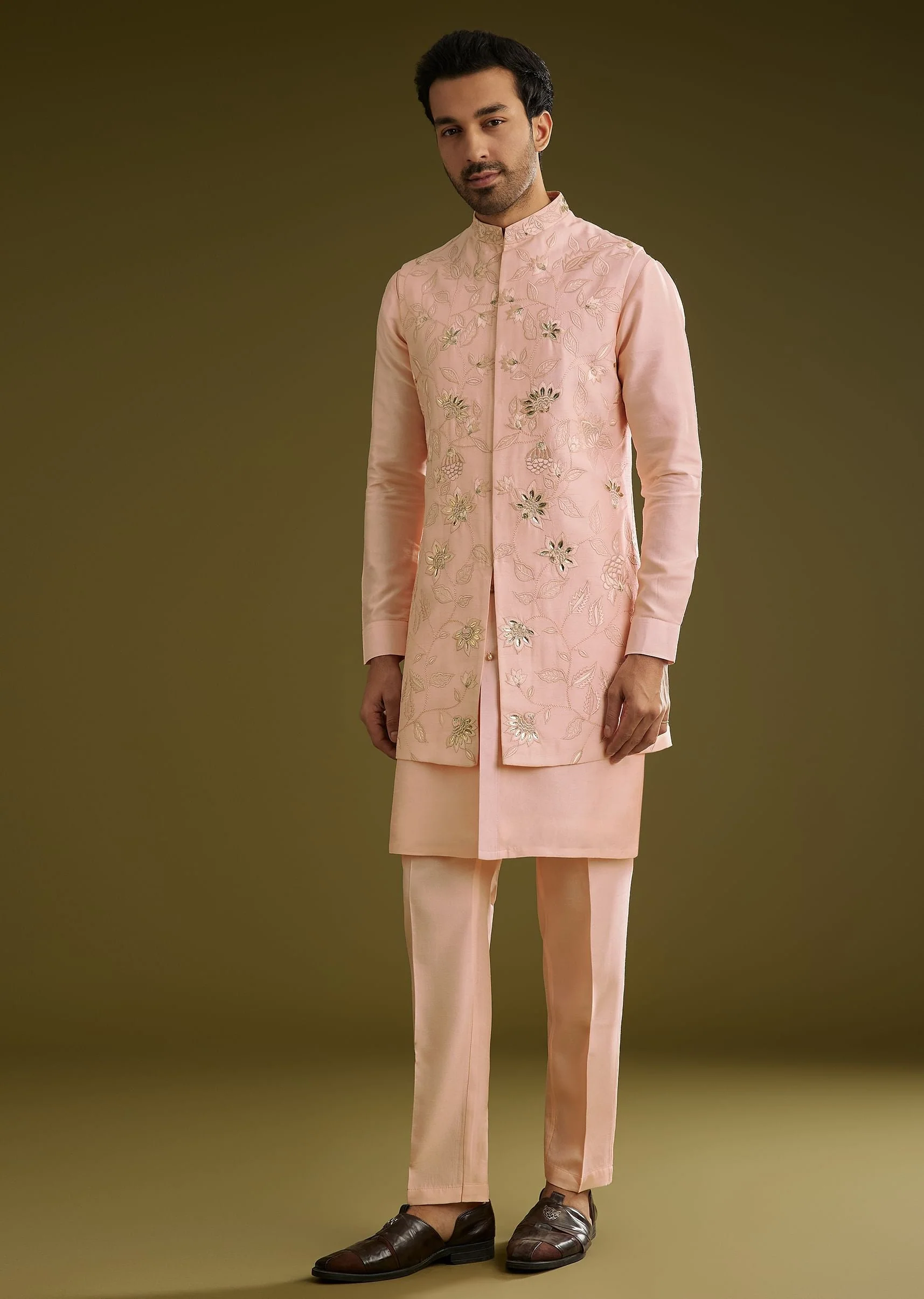 Peach Kurta Jacket Set In Cotton Silk With Embroidery Thread Work - Image 4