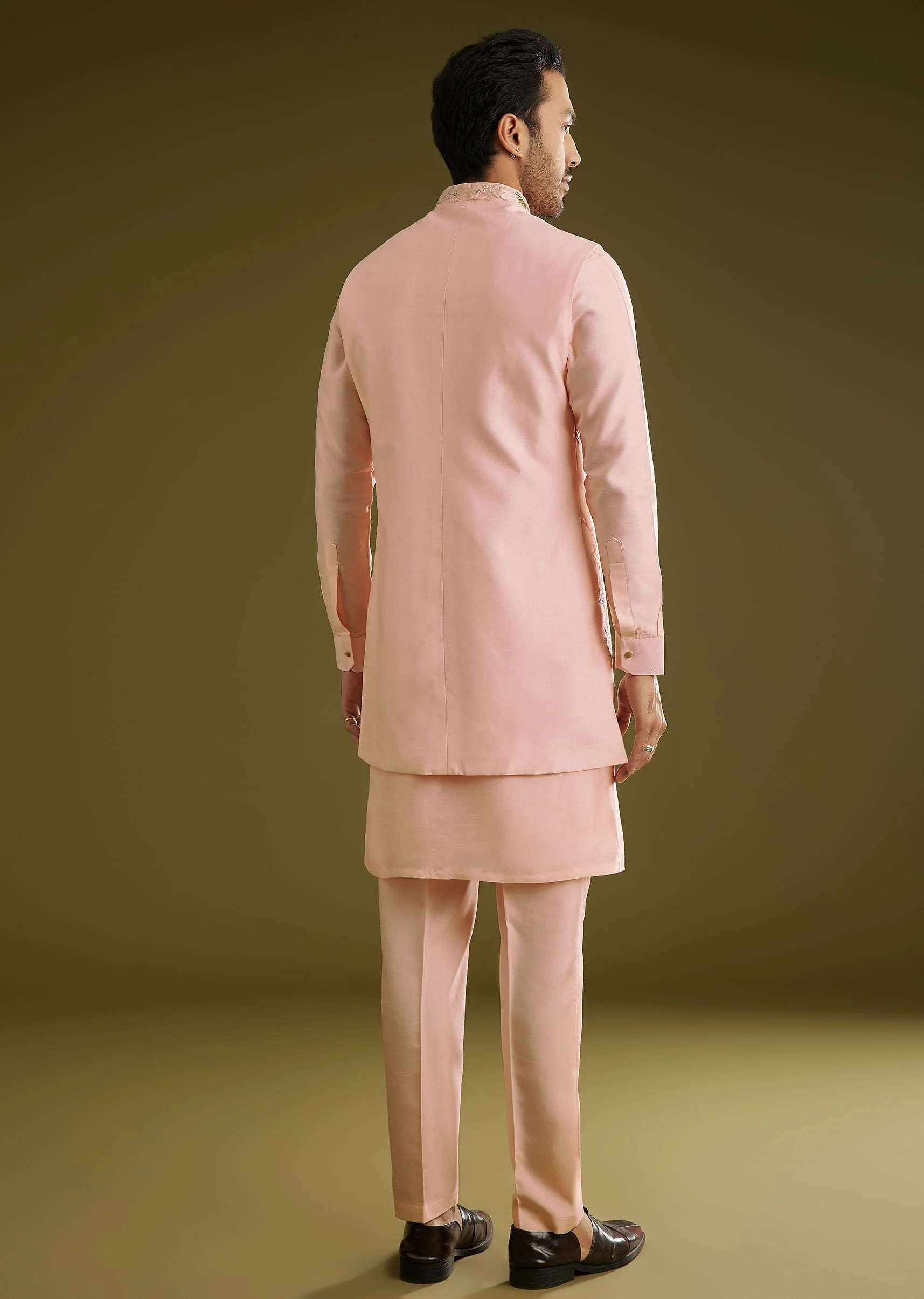 Peach Kurta Jacket Set In Cotton Silk With Embroidery Thread Work - Image 5