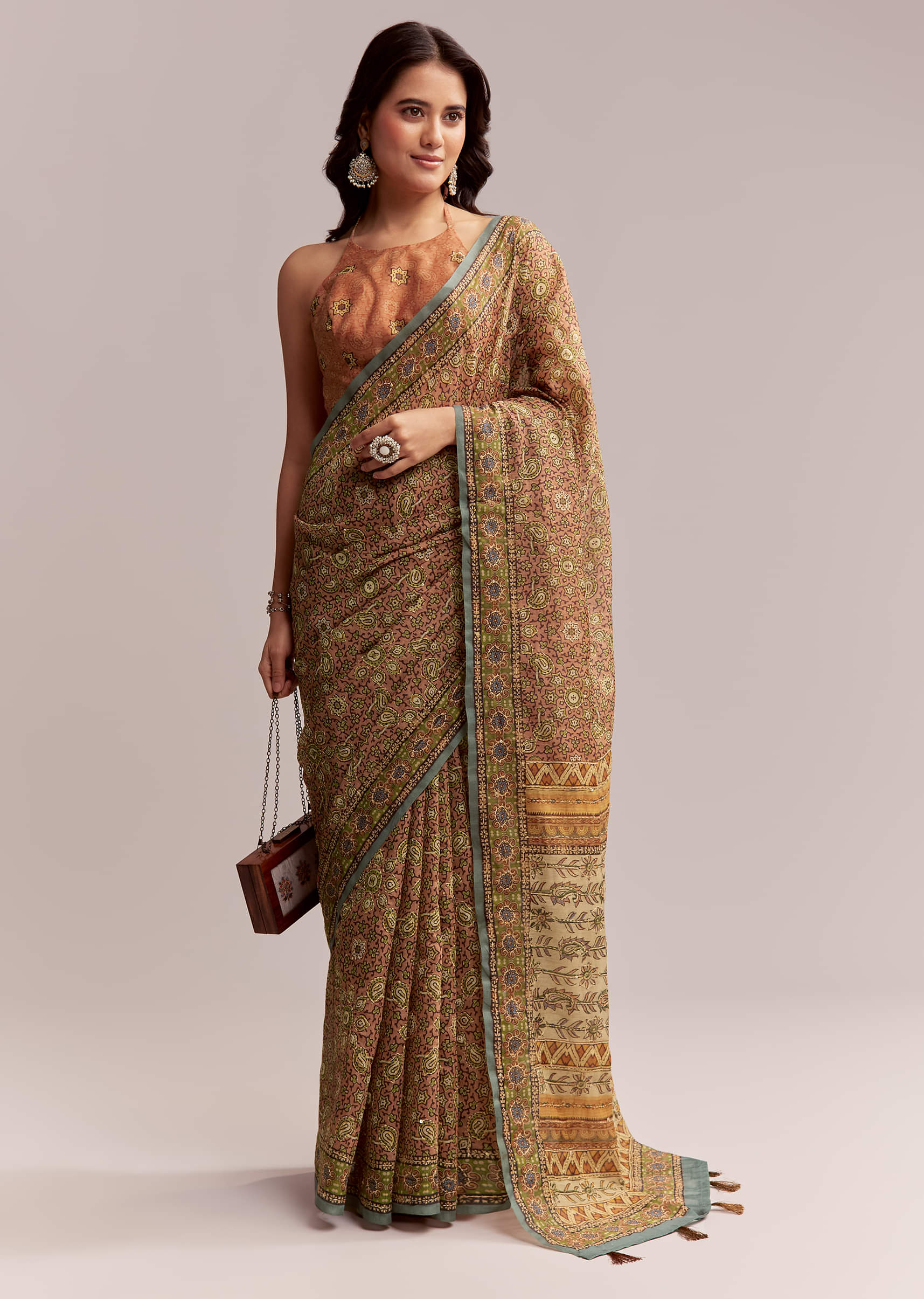 Peach Linen Printed Saree With Authentic Ajrakh Work - Image 10