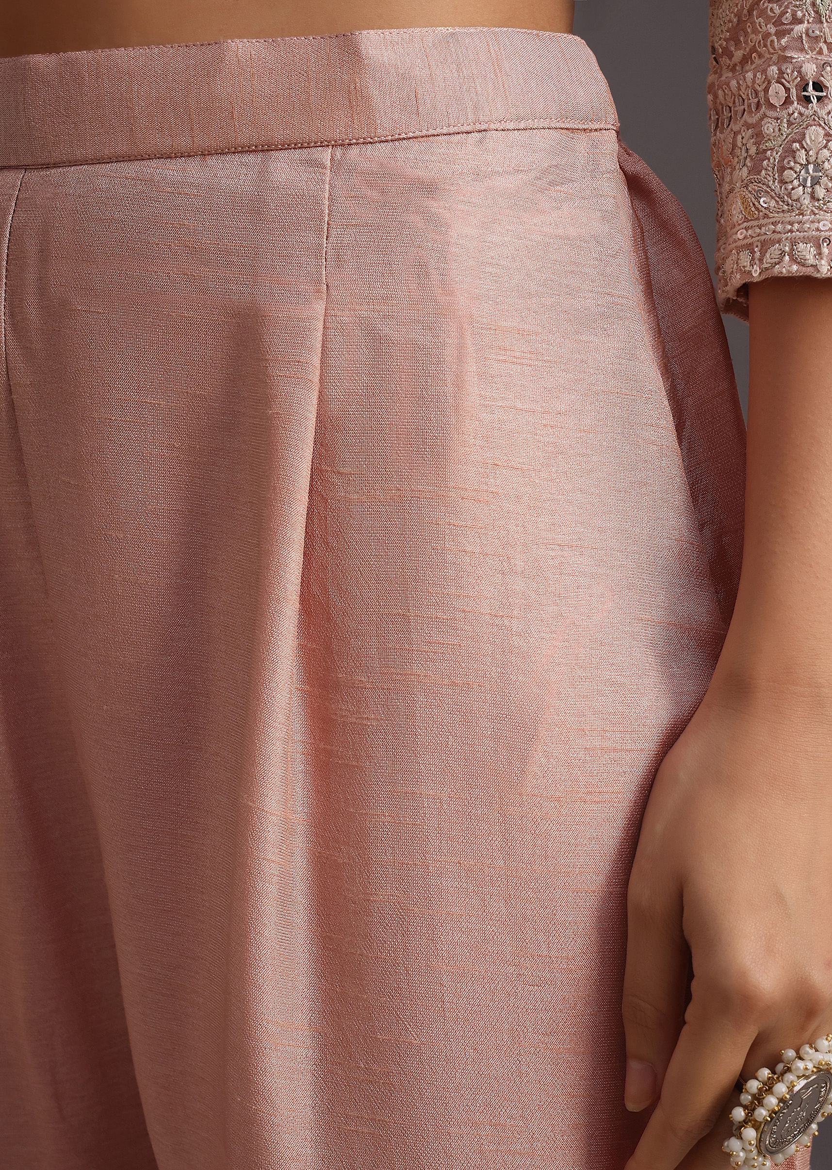 Peach Lucknowi Kurti With Resham Dupatta And Gotta Work Border - Image 6