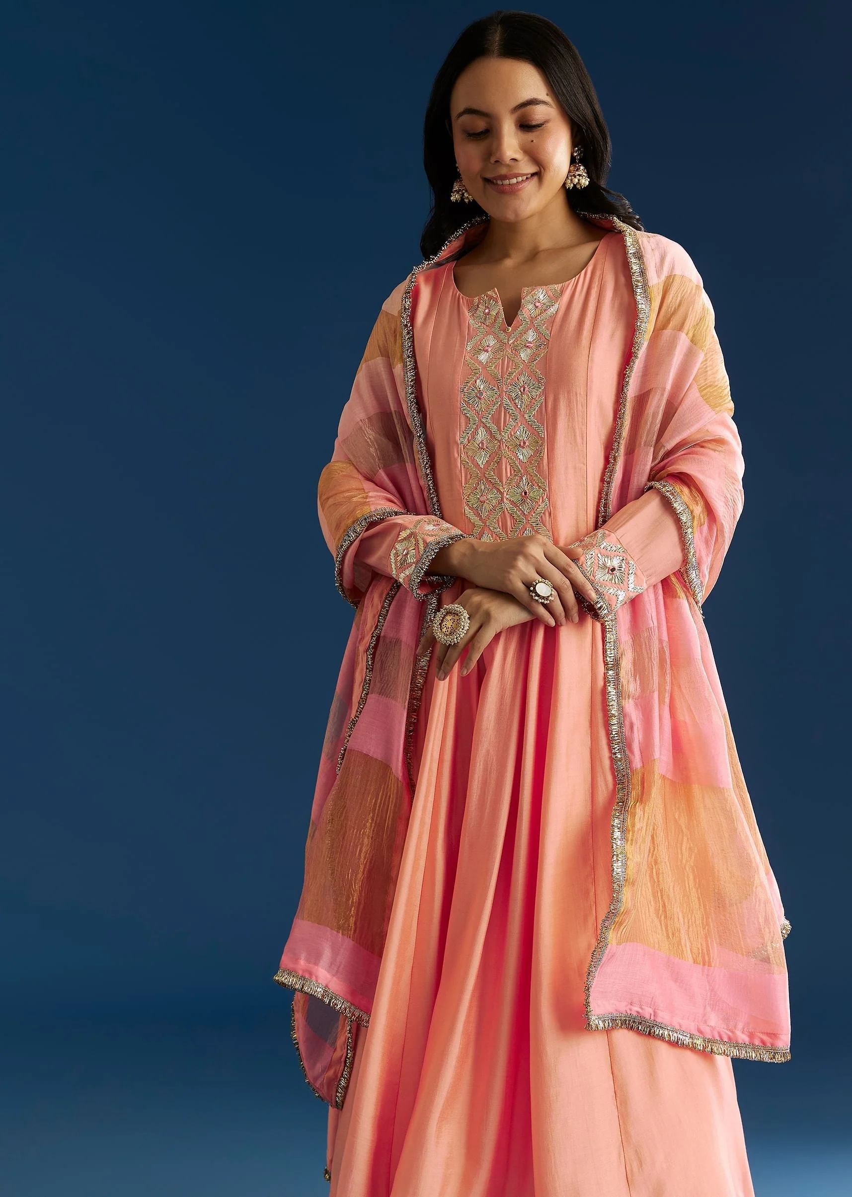 Peach Muslin Kurta Set With Gotta Lace Pant And Dupatta - Image 4