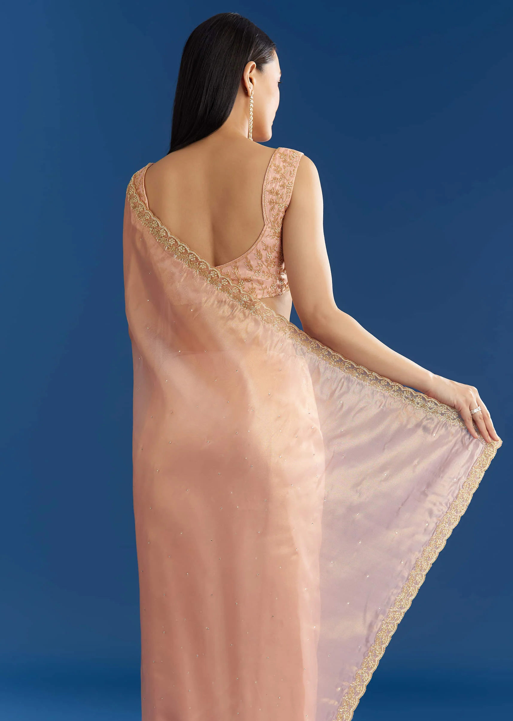 Peach Organza Tissue Saree With Beaded Scallop - Image 4
