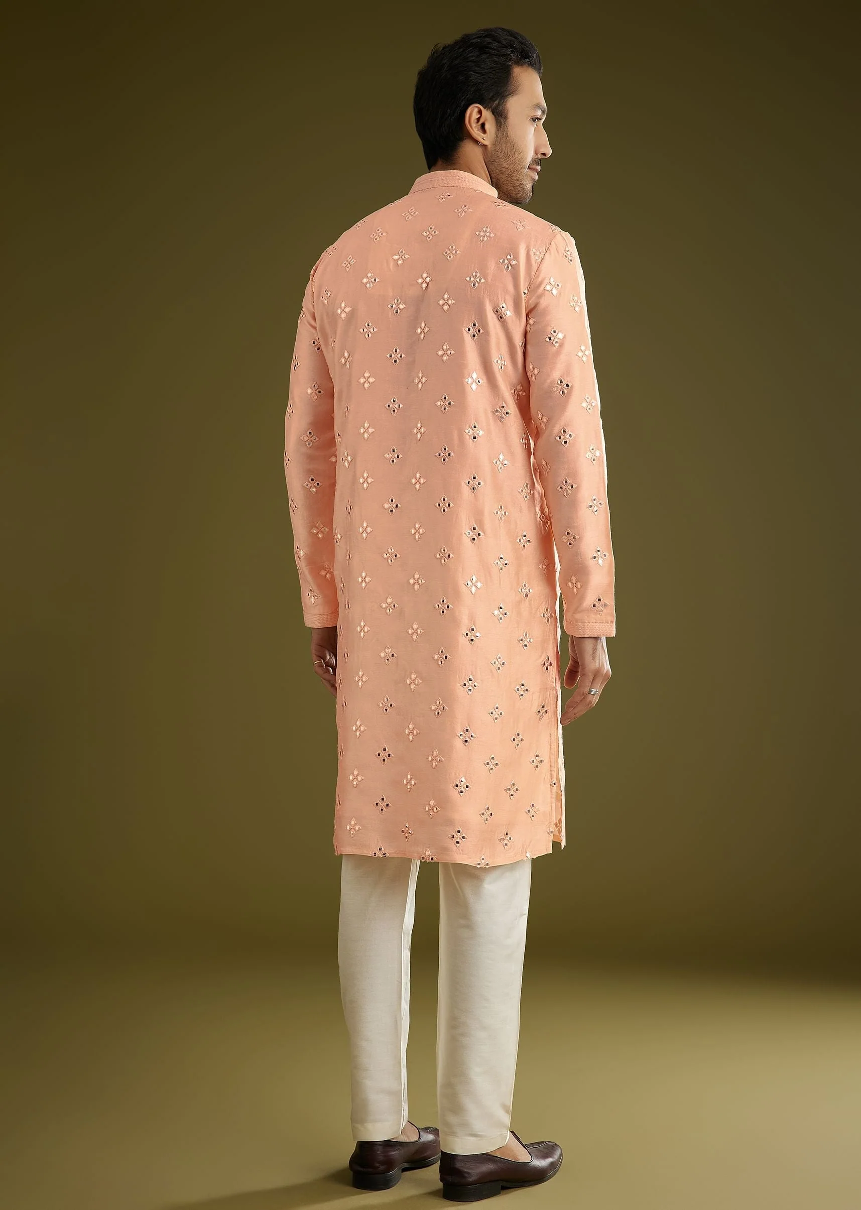 Peach Silk Blend Kurta Set With Mirror Work - Image 5