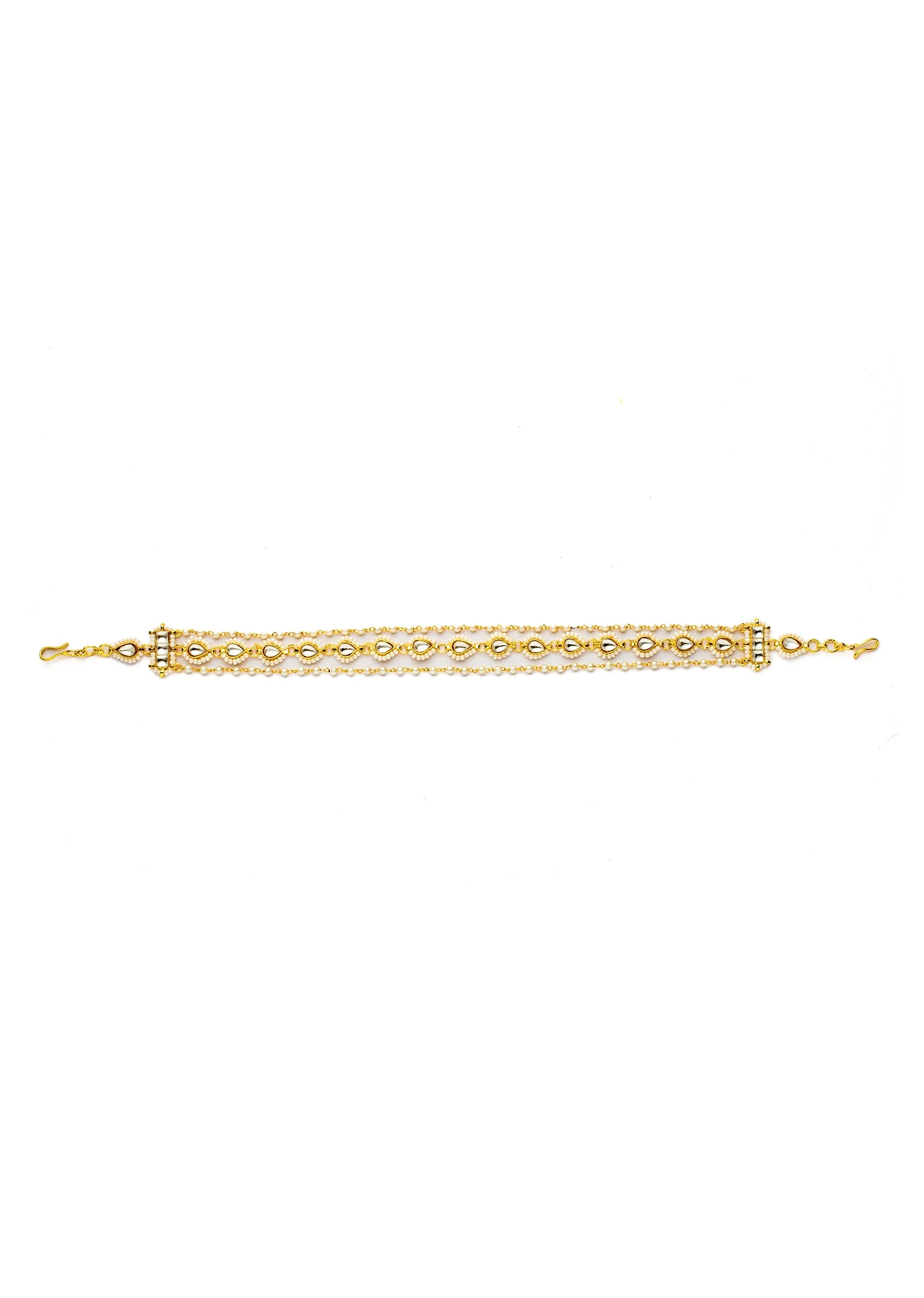 Pearl And Kundan Maathapatti With Intricate Detailing