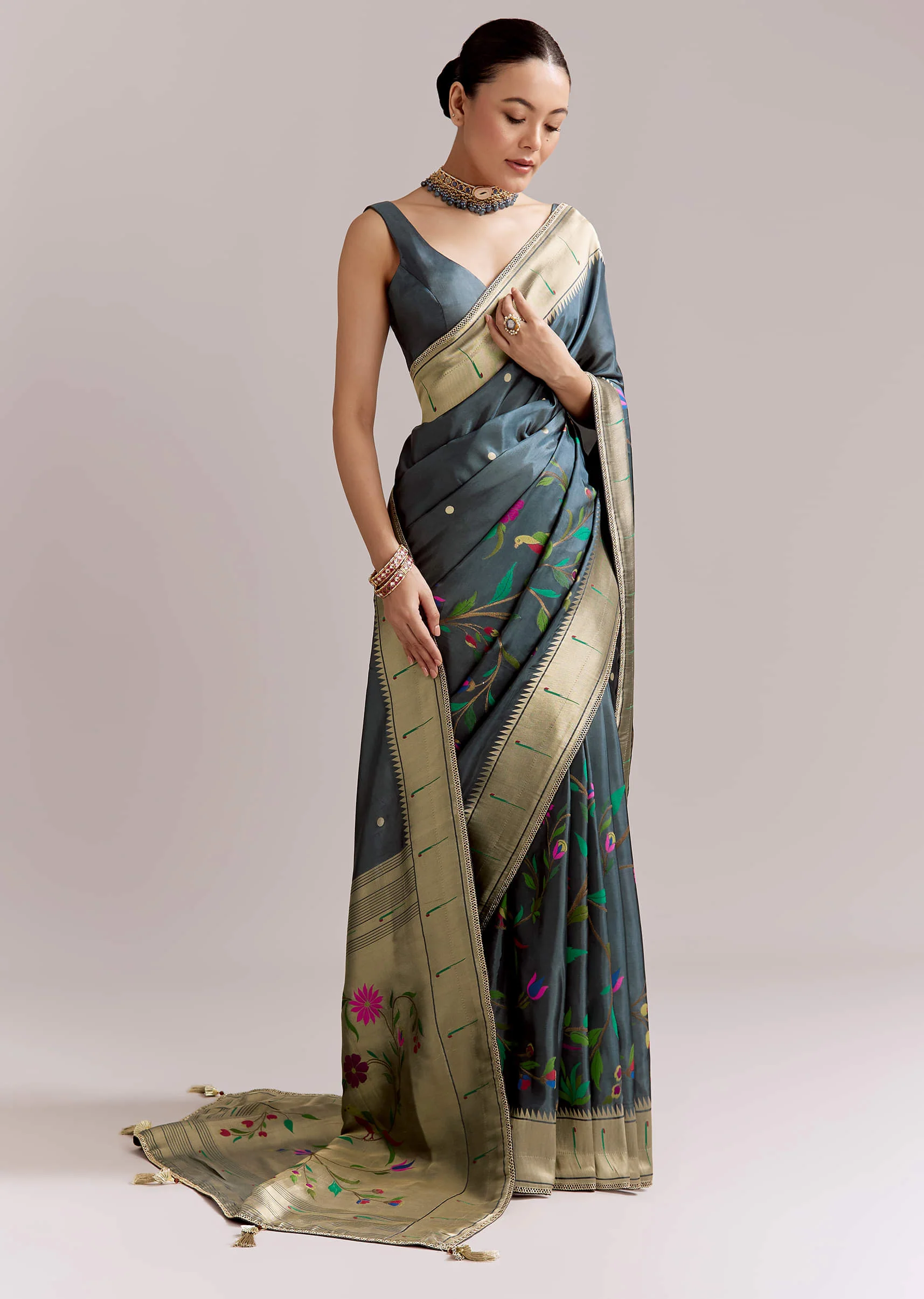 Pencil Grey Dola Silk Woven Muniya Paithani Saree With Zari Border - Image 10