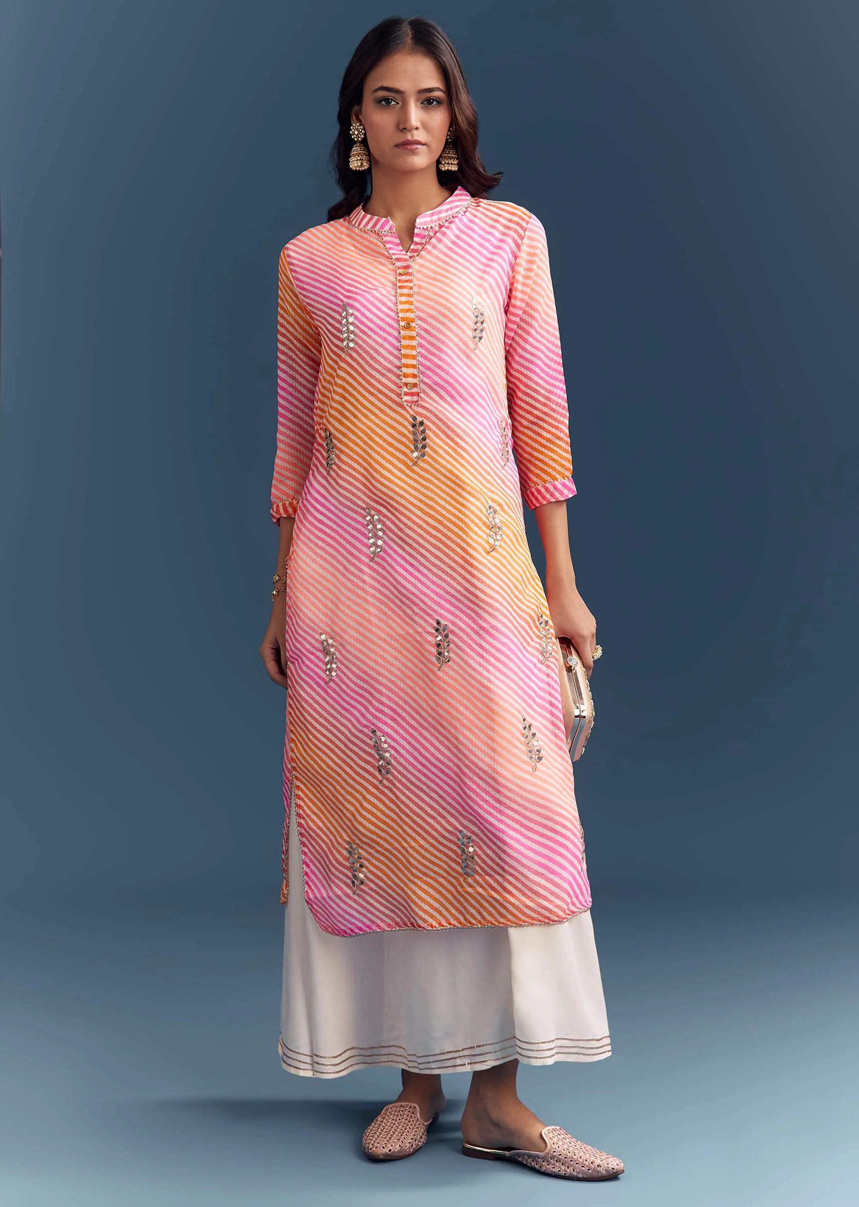Pink Cotton Kurti With Leheriya Print And Gota Work - Image 3