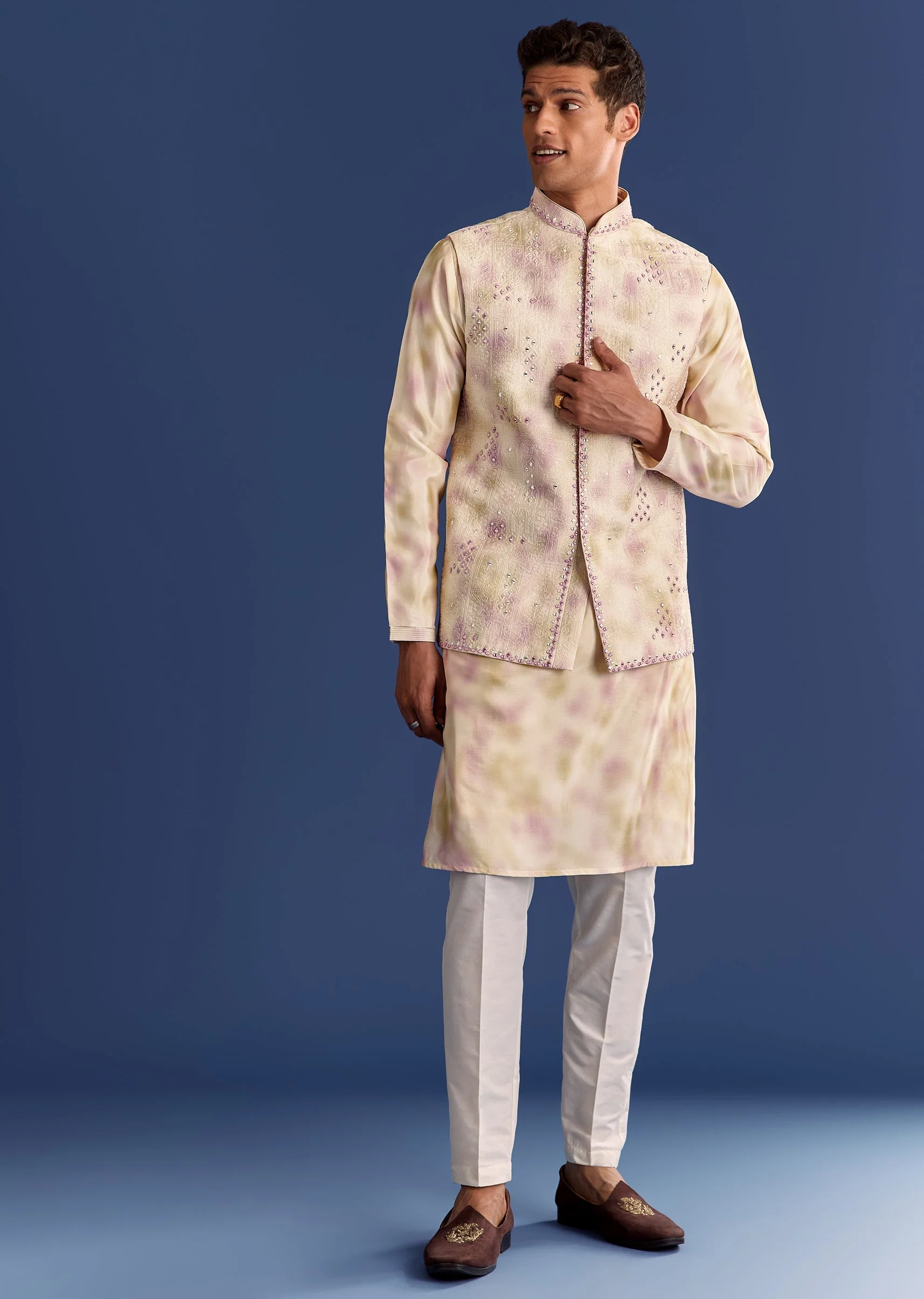 Pink Cotton Silk Tie Dye Printed Kurta Jacket Set With Mirror Work - Image 2