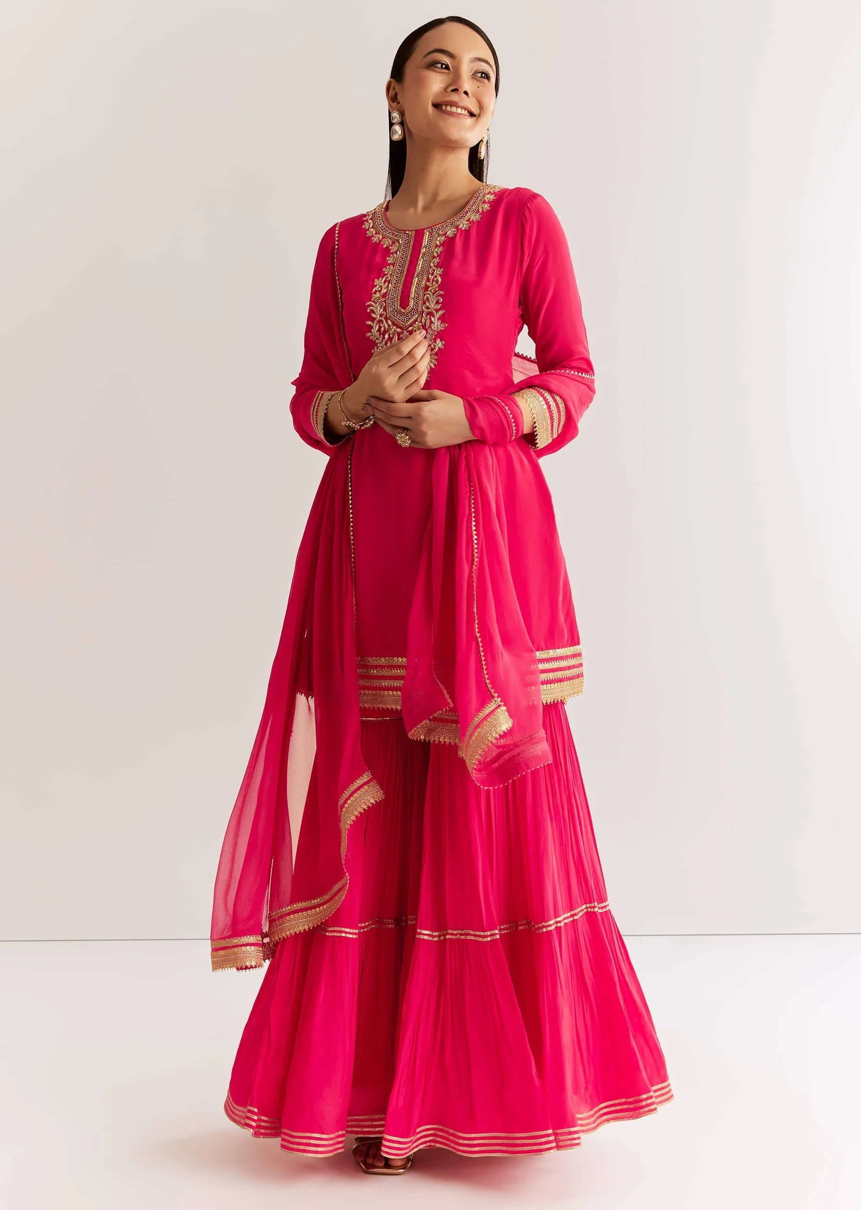 Pink Crepe Kurta Set With Zardosi And Sequins Dupatta - Image 4