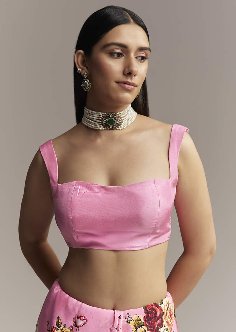 Pink Crepe Saree With Floral Digital Print And Sequin Border - Image 7