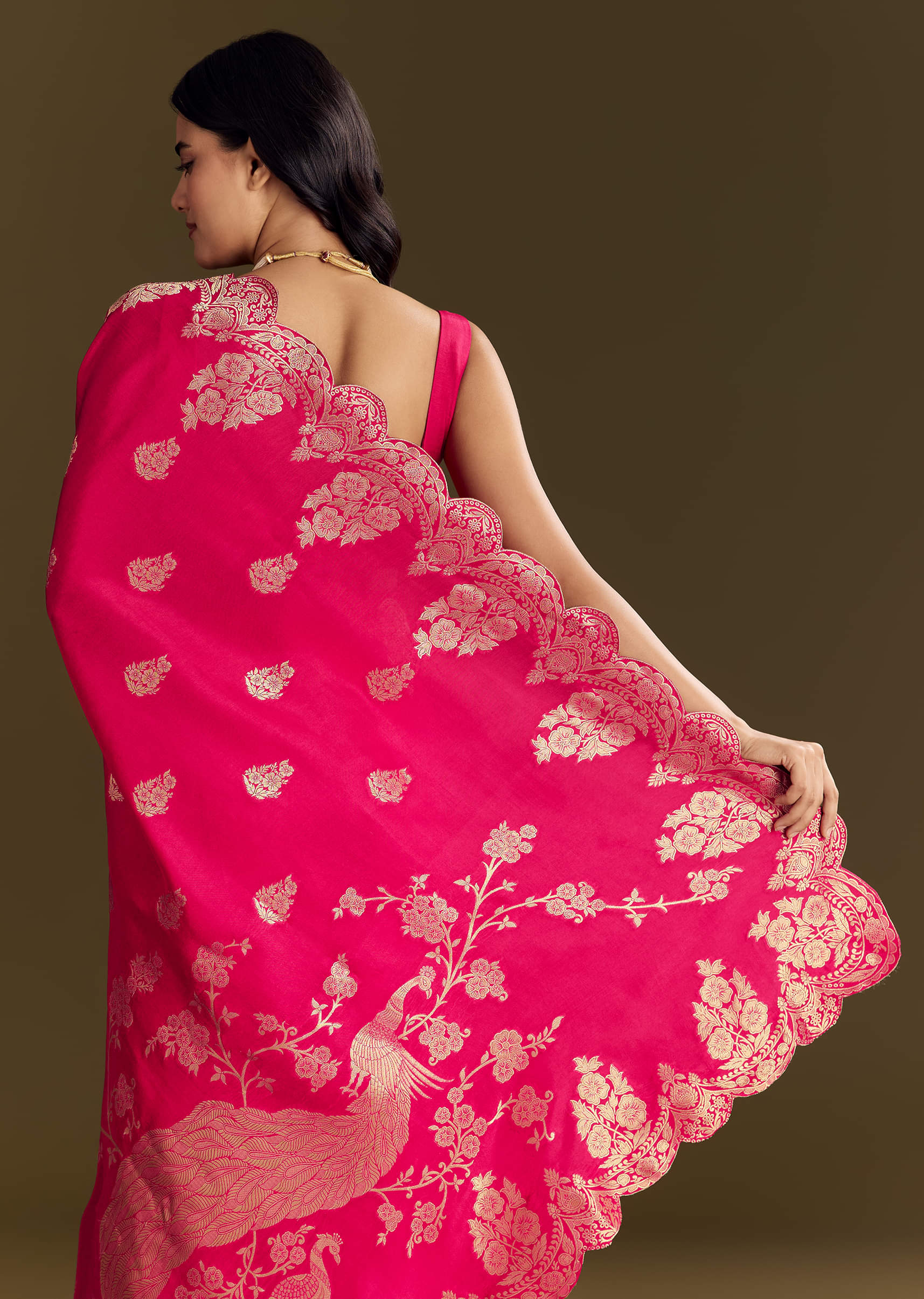 Pink Dola Silk Saree With Zari Border And All Over Booti - Image 6