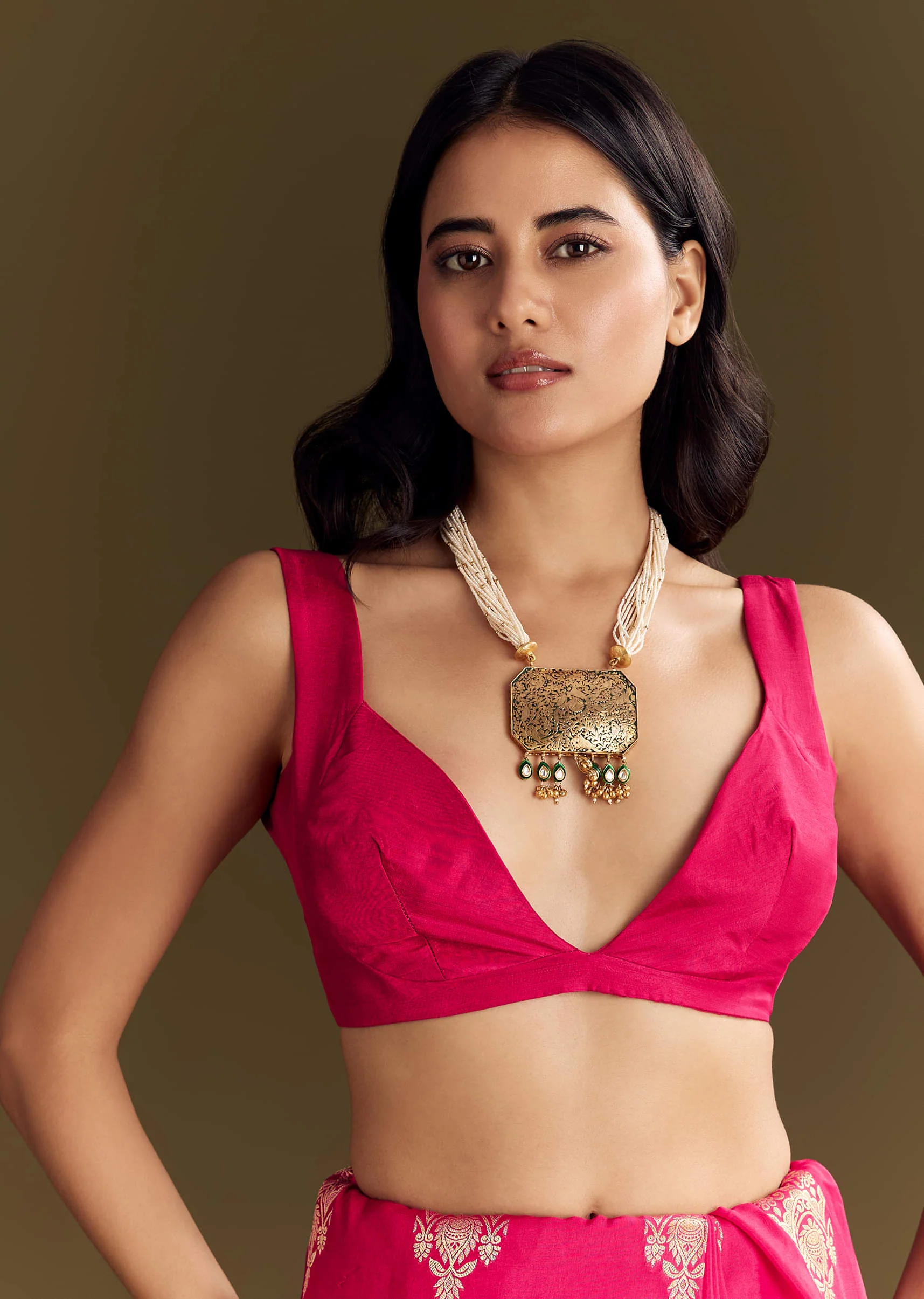 Pink Dola Silk Saree With Zari Border And All Over Booti - Image 7