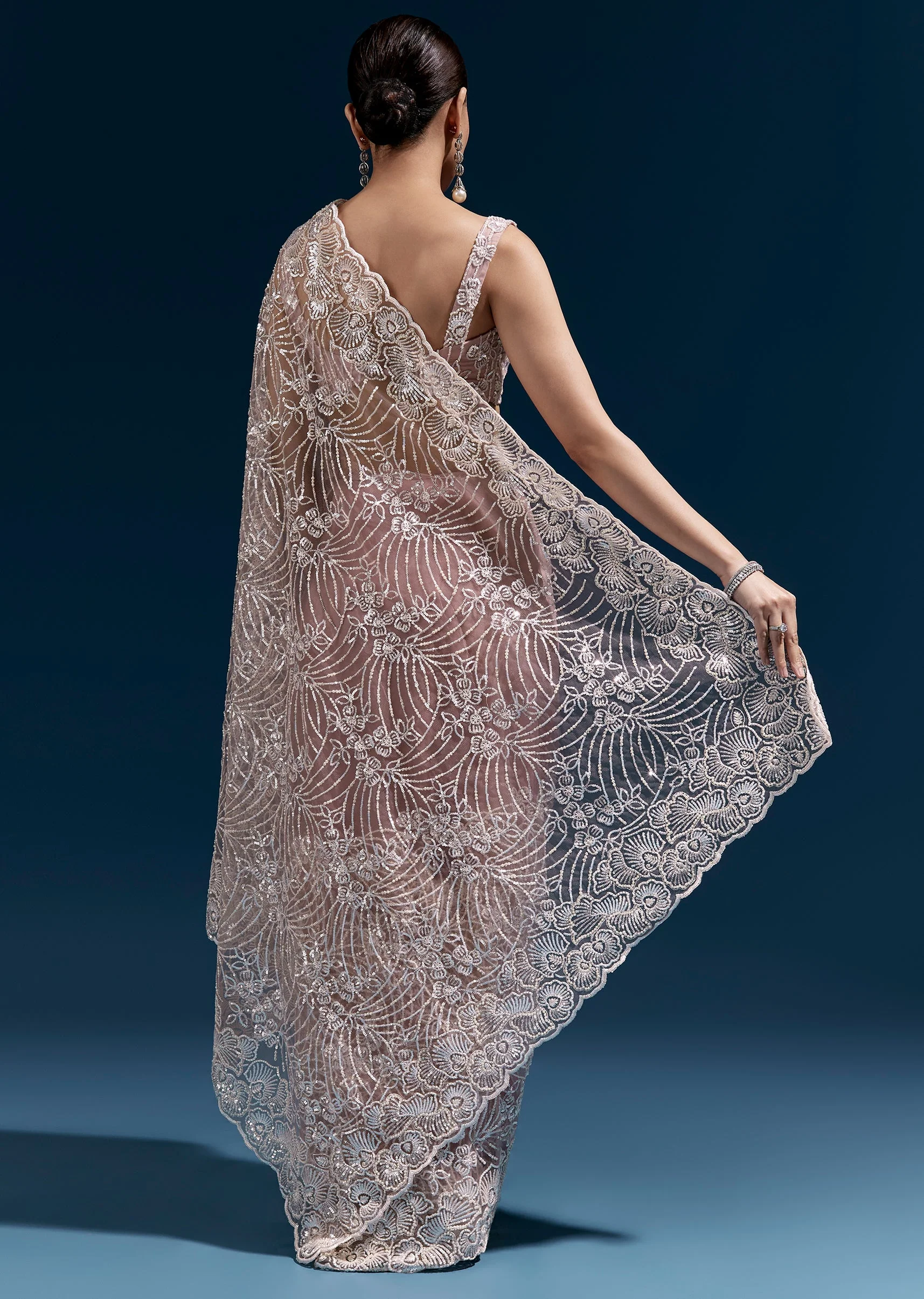 Pink Heavy Embroidered Net Saree With Cutwork Border And Floral Jaal - Image 4