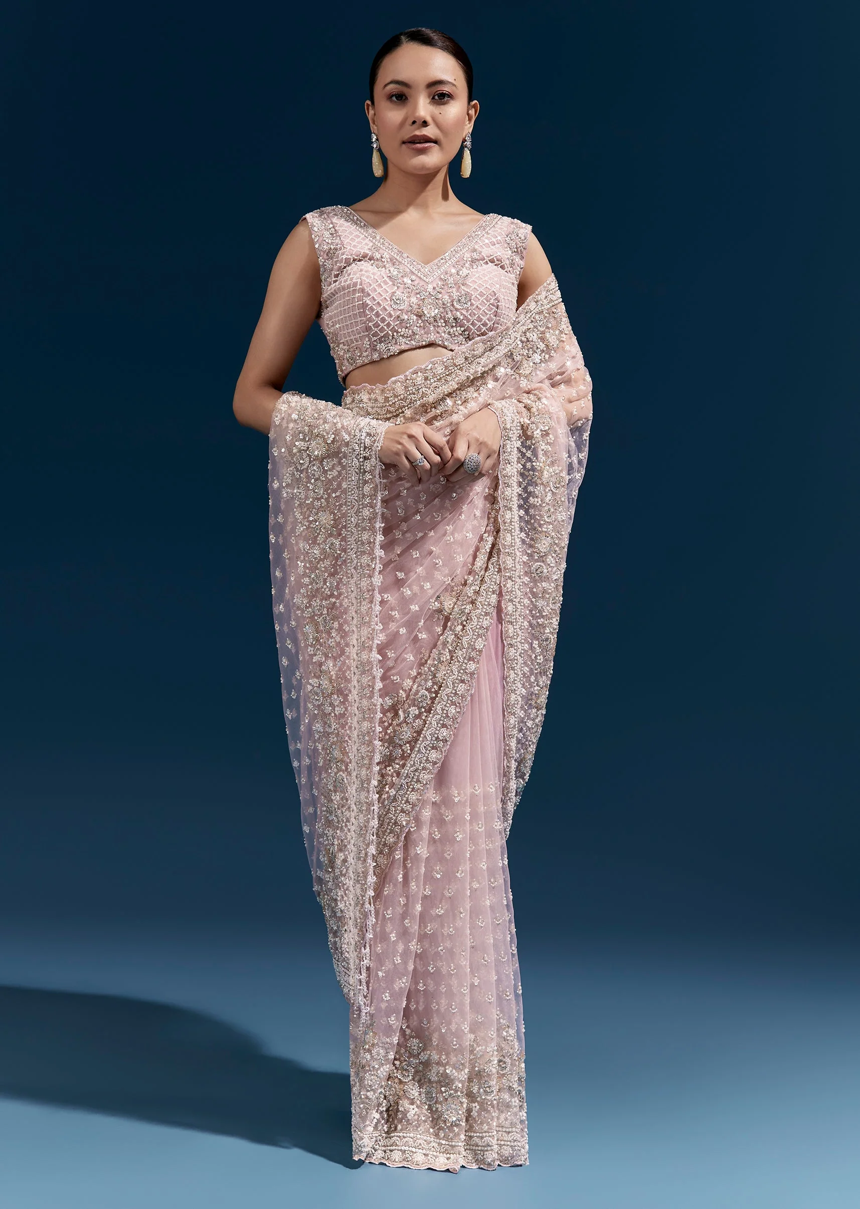 Pink Heavy Embroidered Net Saree With Scalloped Border And Tasselled Pallu - Image 3