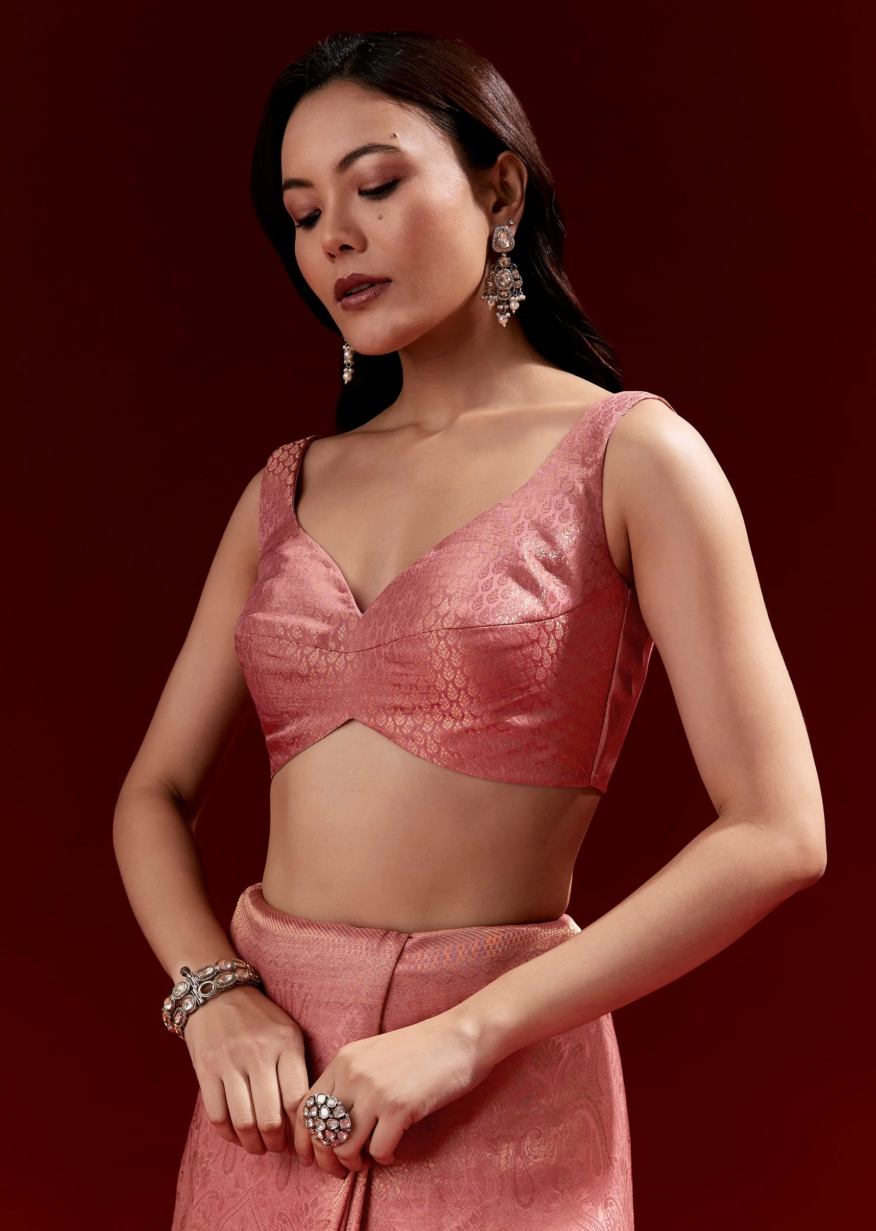 Pink Jacquard Soft Silk Saree With Heavy Embroidered Border And Butti - Image 7
