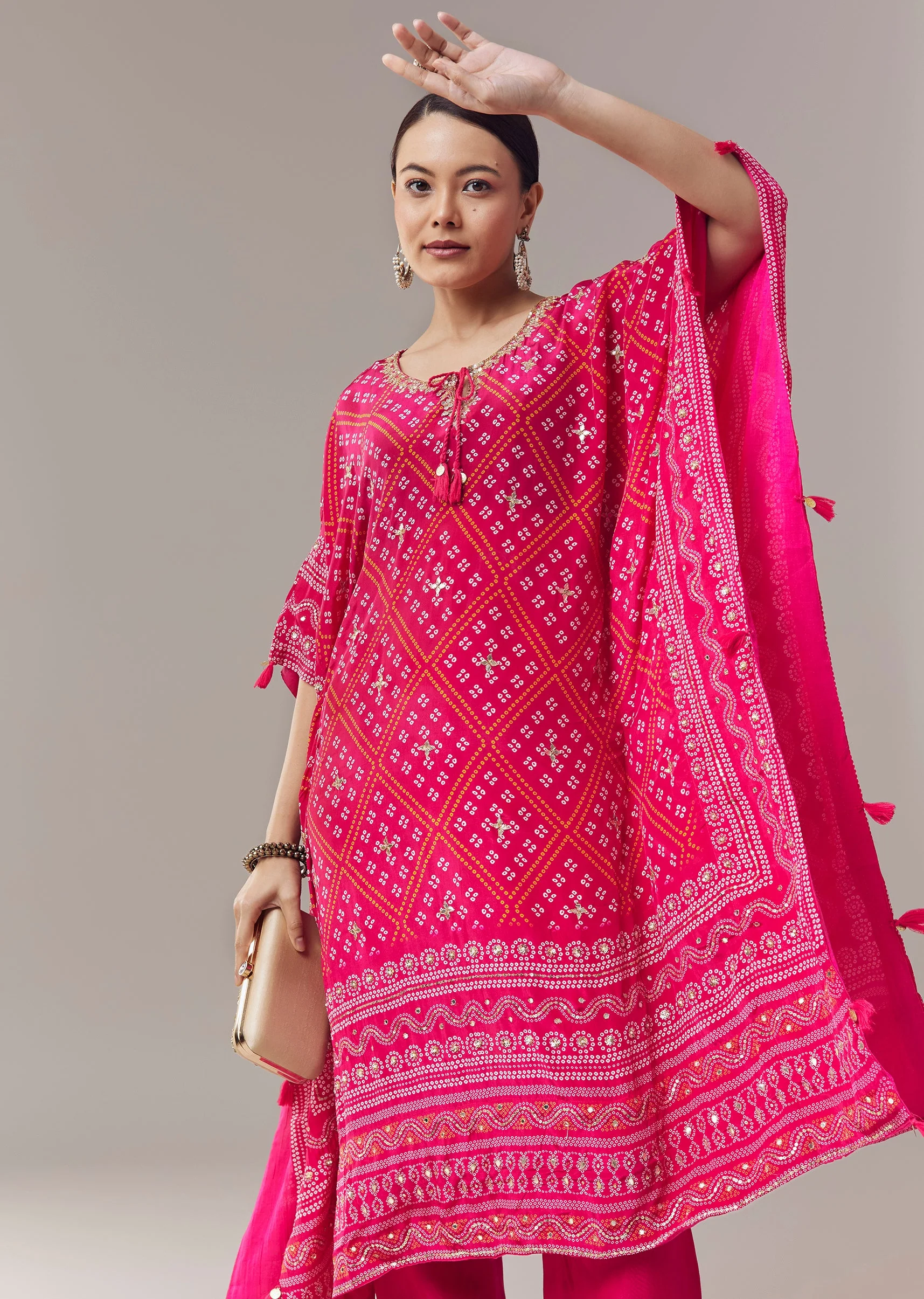 Pink Kaftan Kurti In Bandhani Print With Gotta Work - Image 4