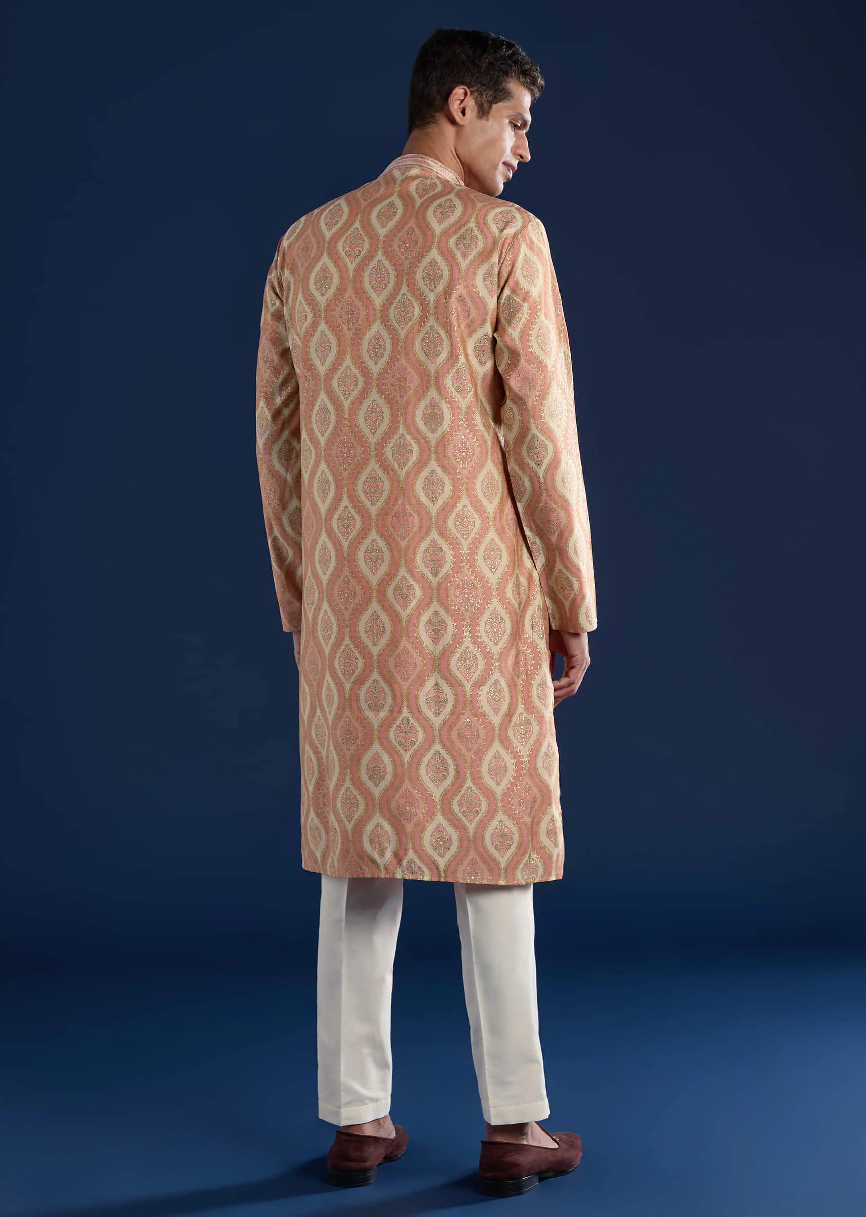 Pink Kurta silk Set in Traditional Printed Motifs - Image 4