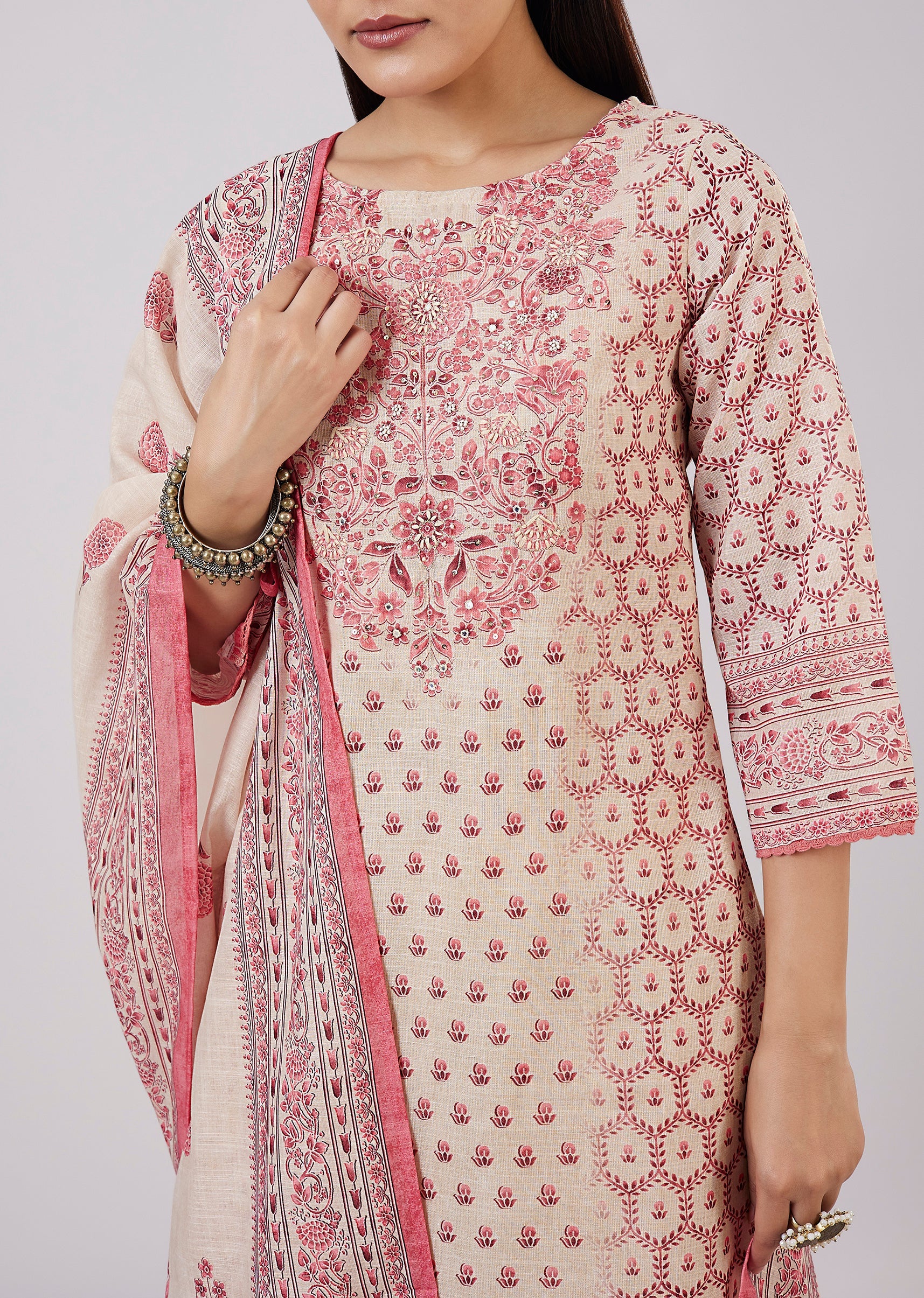 Pink Linen Kurta Set With Sequins Detailing - Image 2
